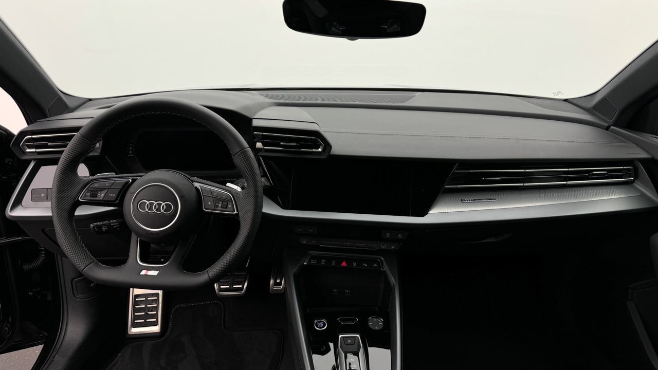 AUDI A3 Sportback 35 TFSI S line S-tronic-image-5