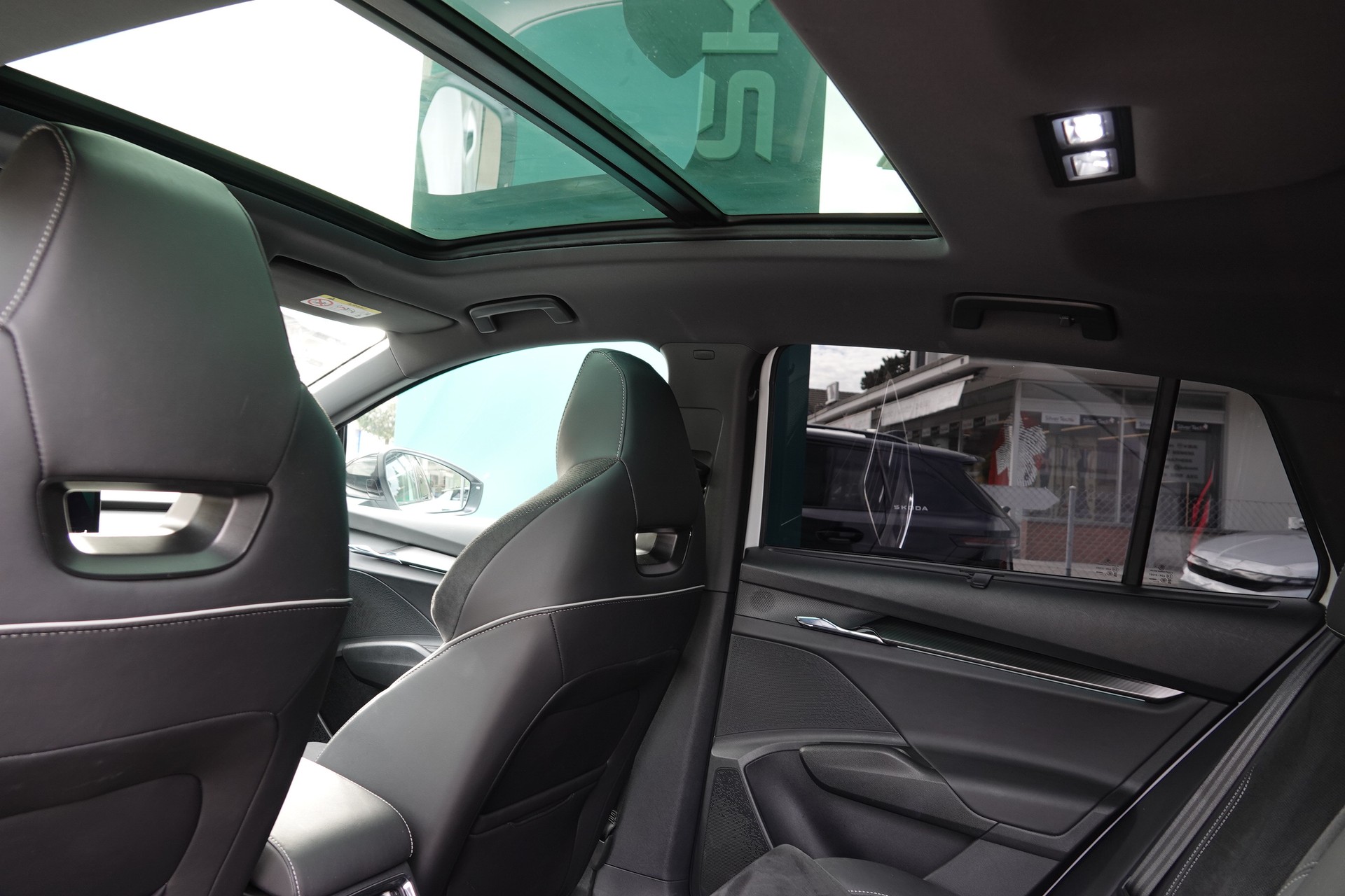SKODA Enyaq iV 80 SportLine-image-17