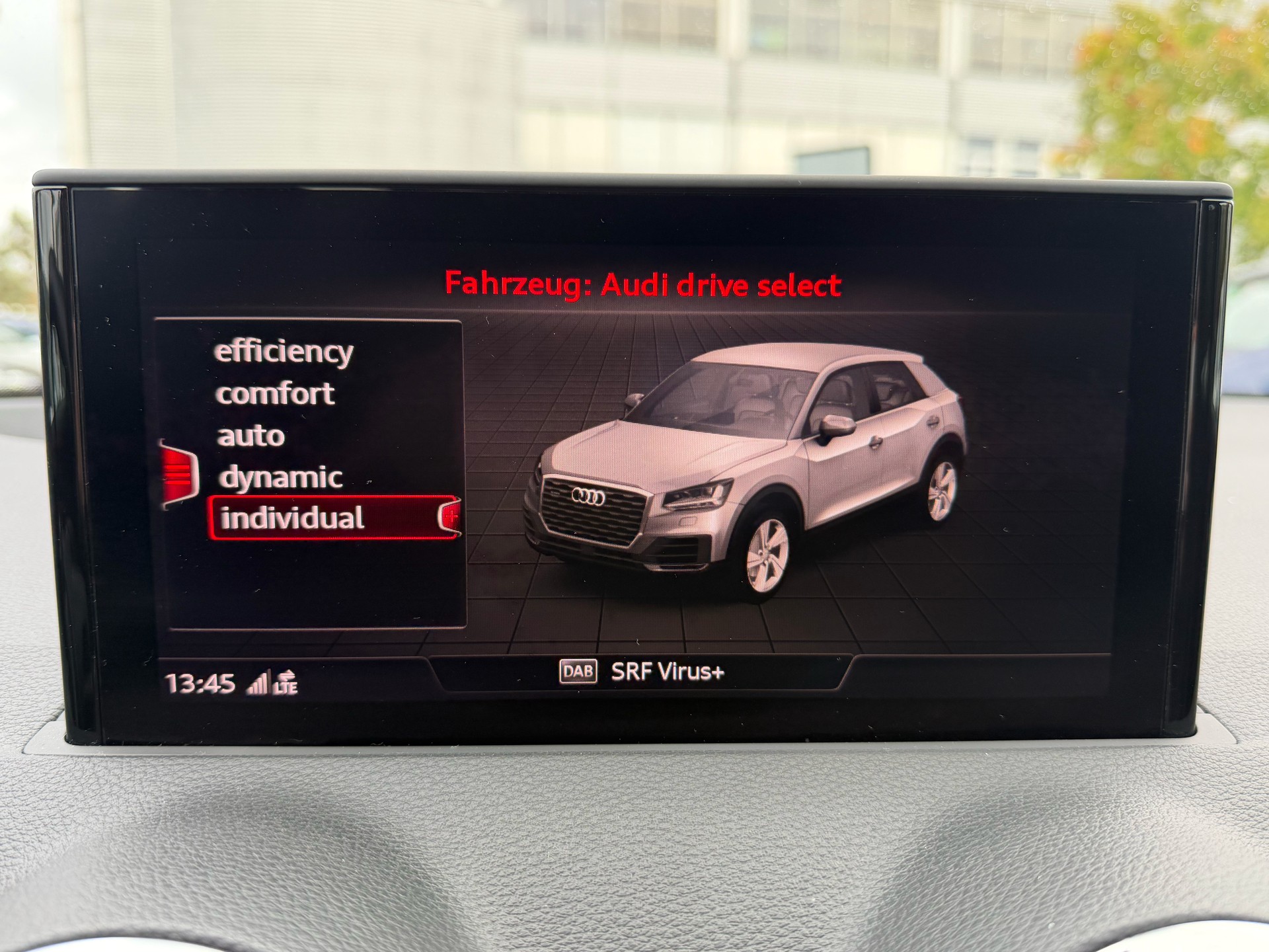 AUDI SQ2 TFSI quattro S-tronic-image-26