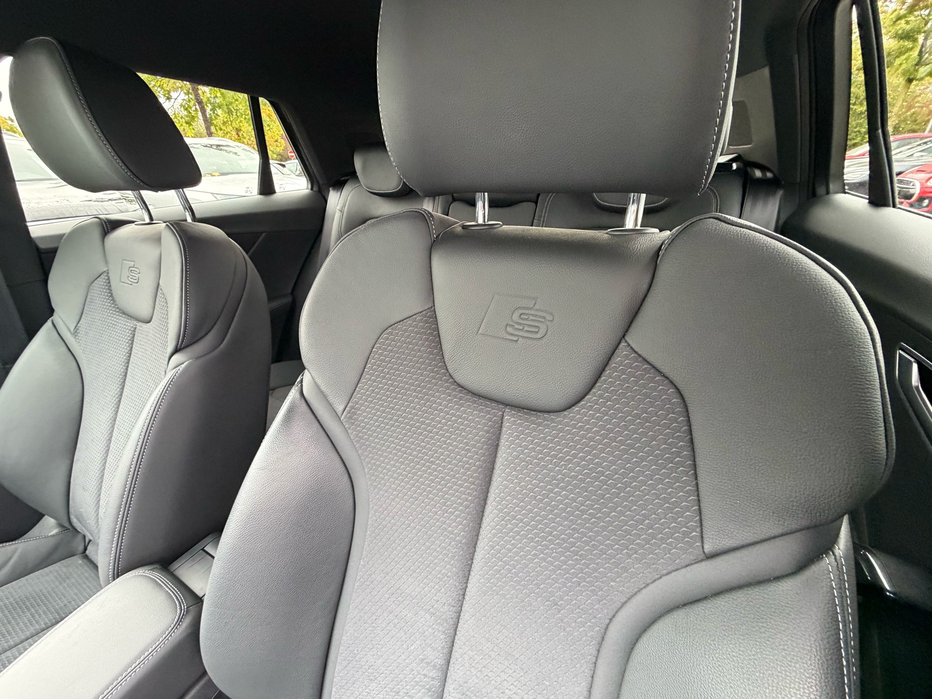 AUDI SQ2 TFSI quattro S-tronic-image-9