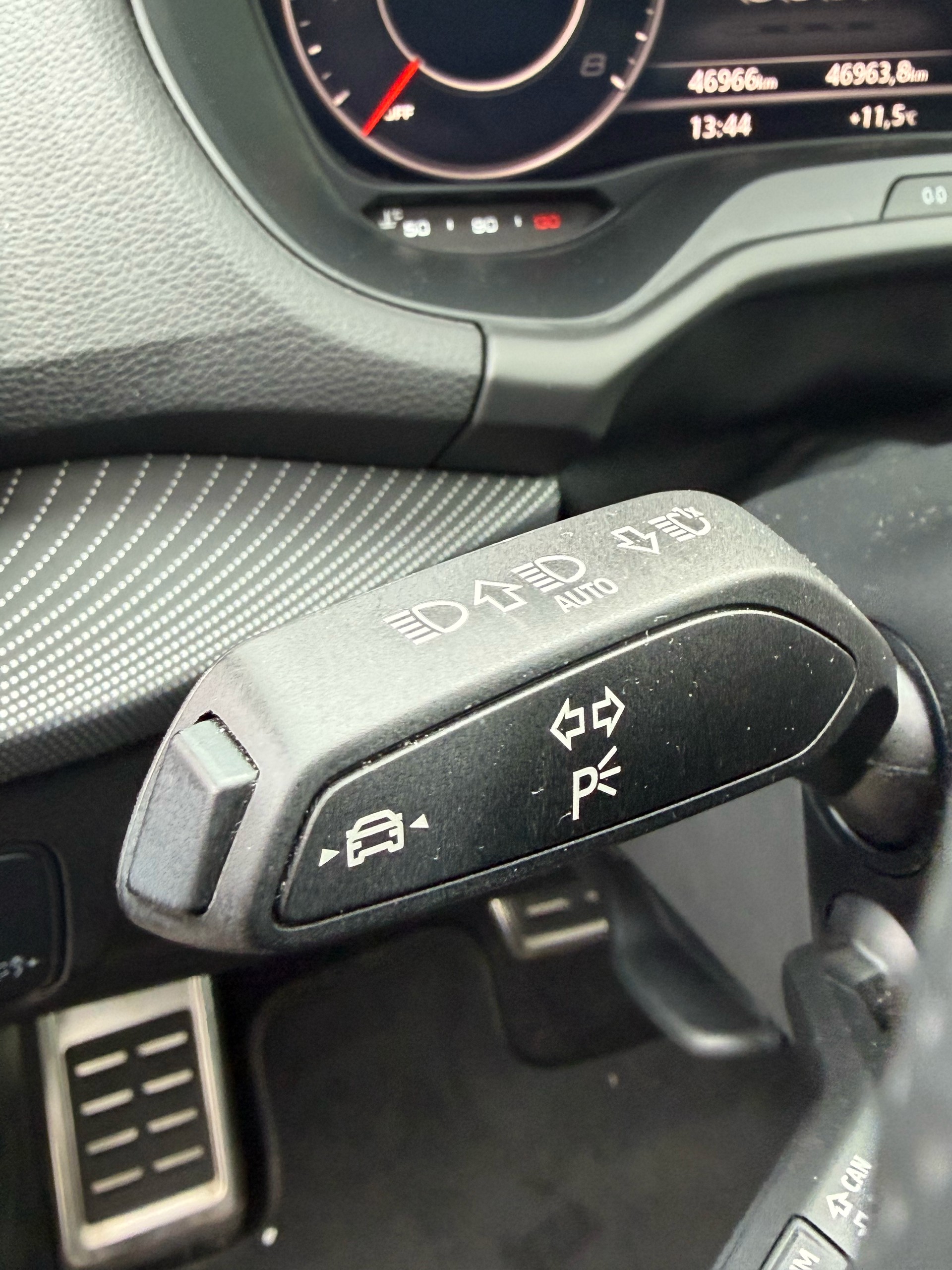 AUDI SQ2 TFSI quattro S-tronic-image-16