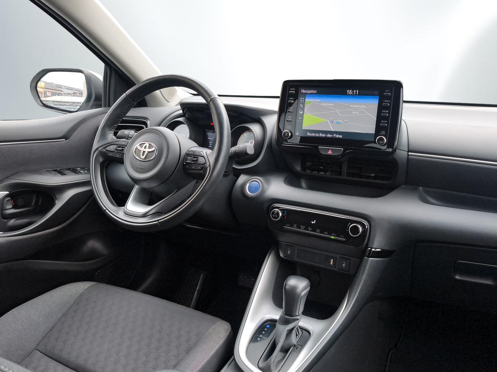 TOYOTA Yaris 1.5 VVT-i HSD Trend-image-4
