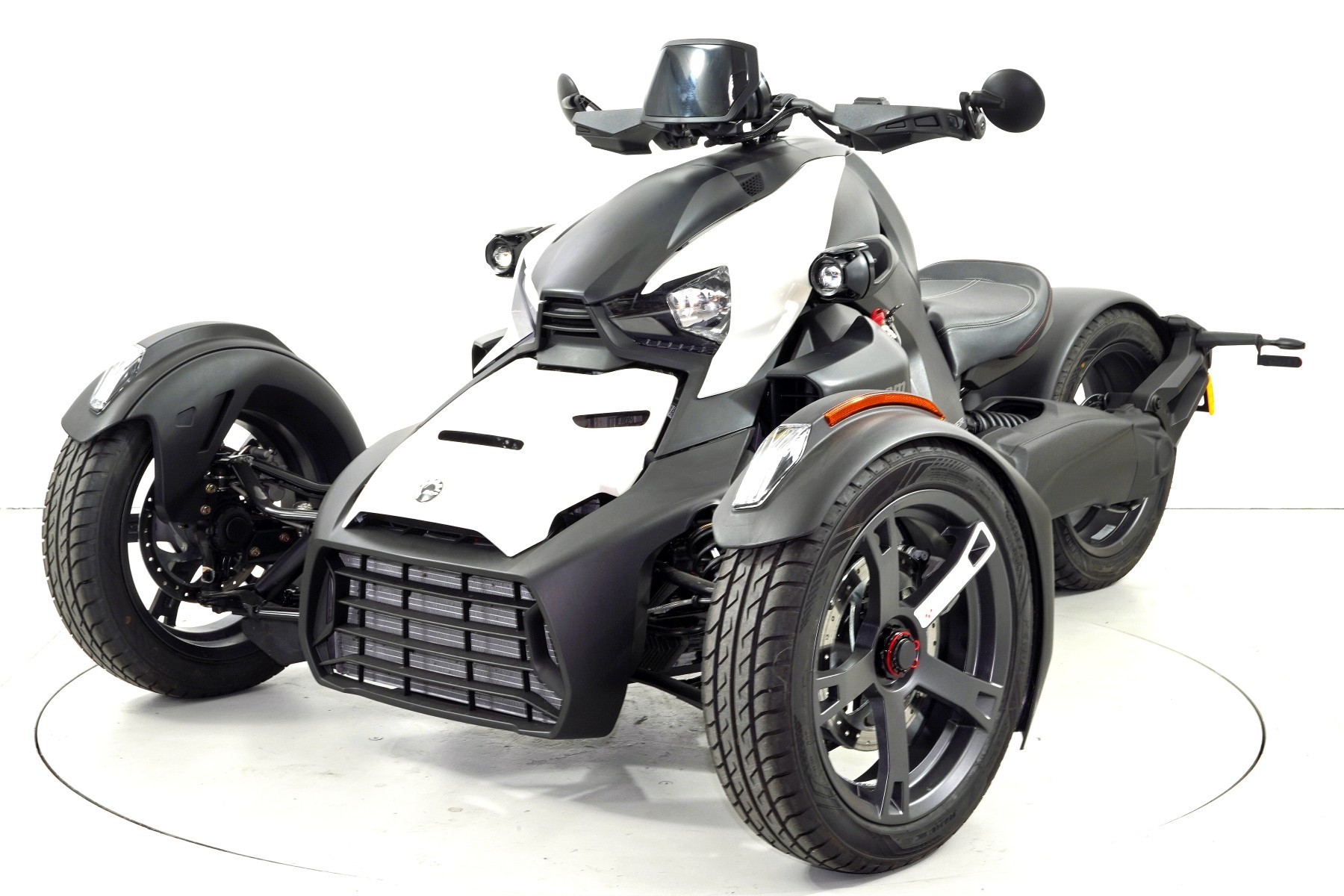 CAN-AM Ryker 900 ABS-showroom-element-2