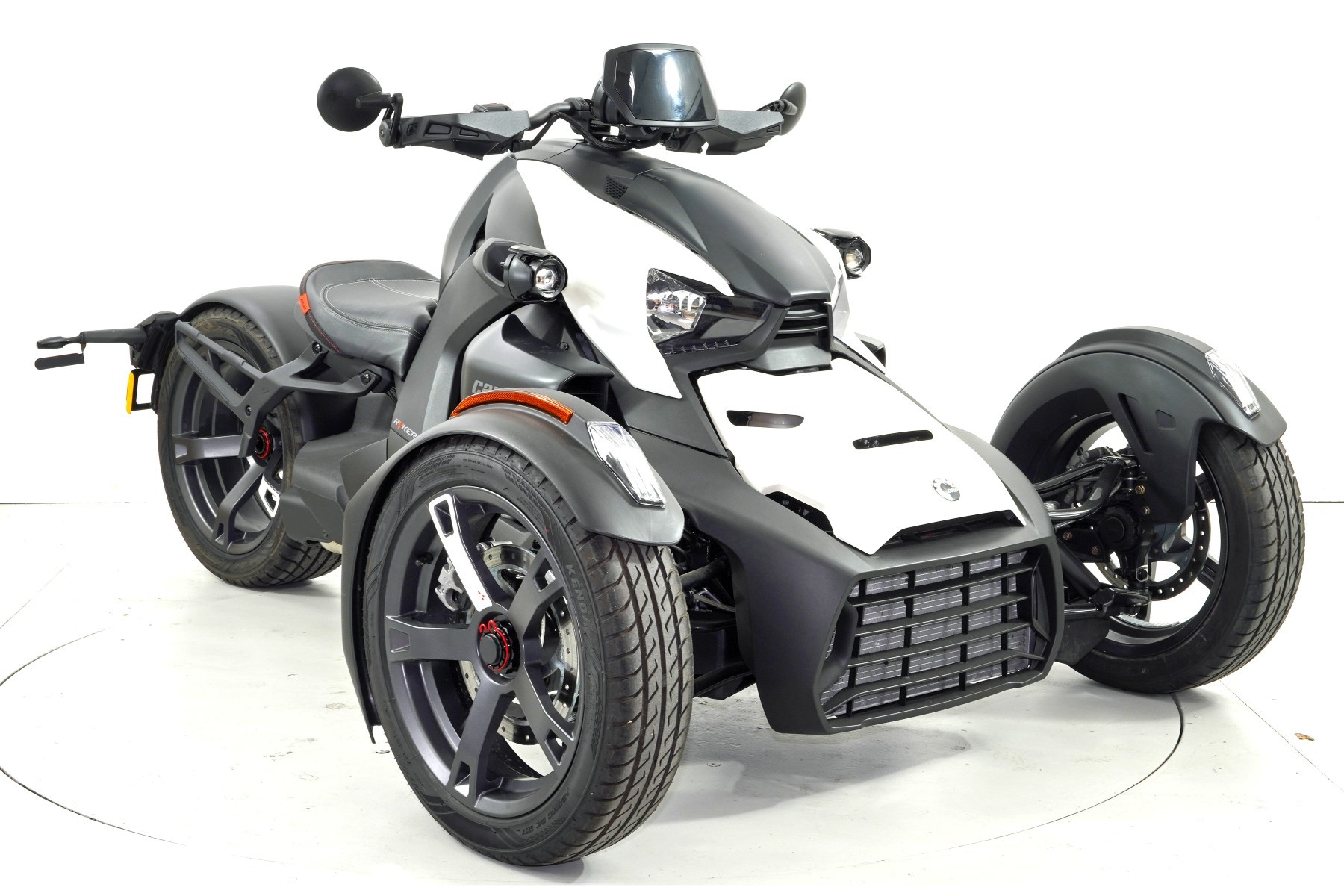 CAN-AM Ryker 900 ABS-showroom-element-1