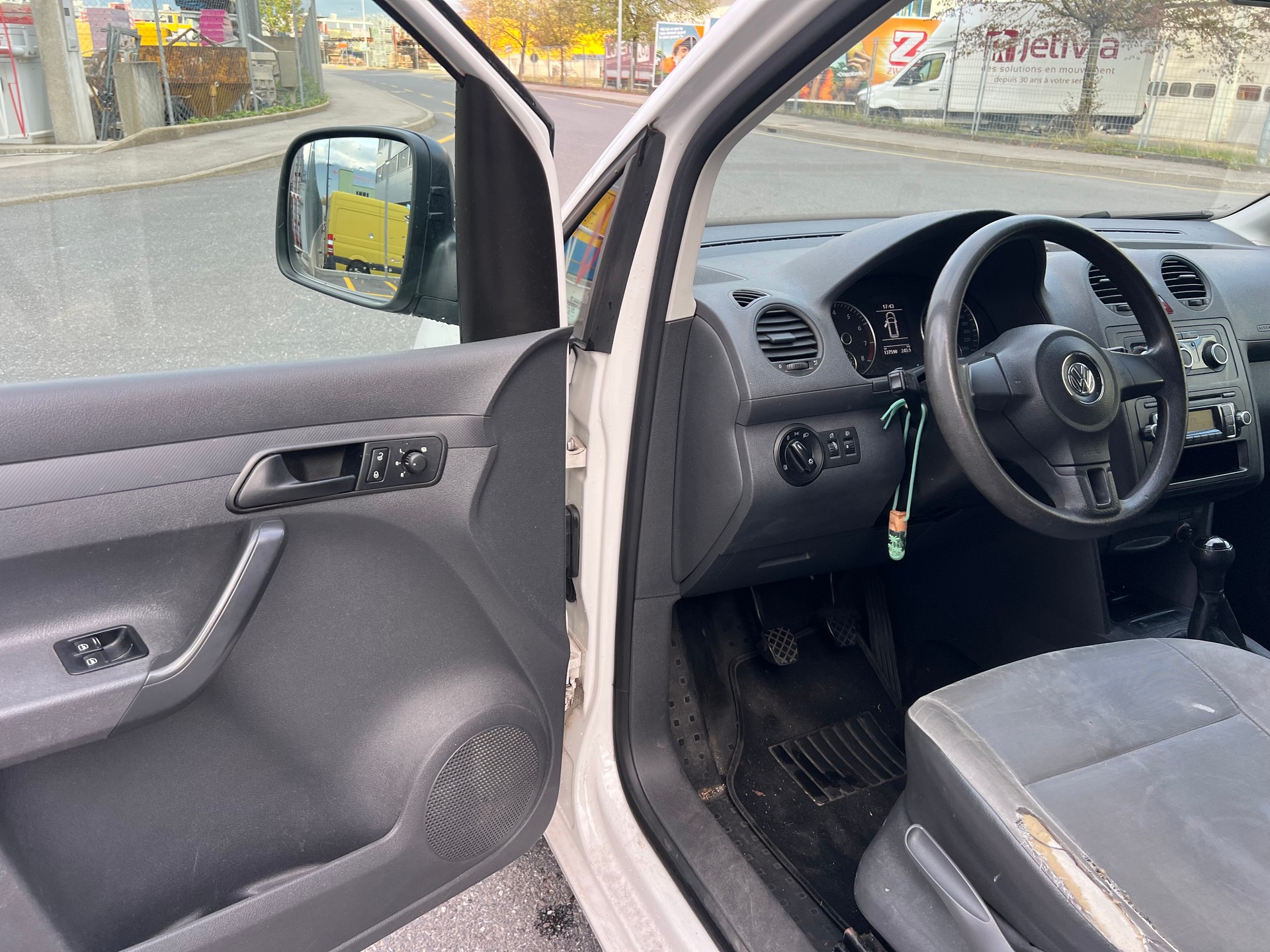 VW Caddy 2.0 EcoFuel-image-8