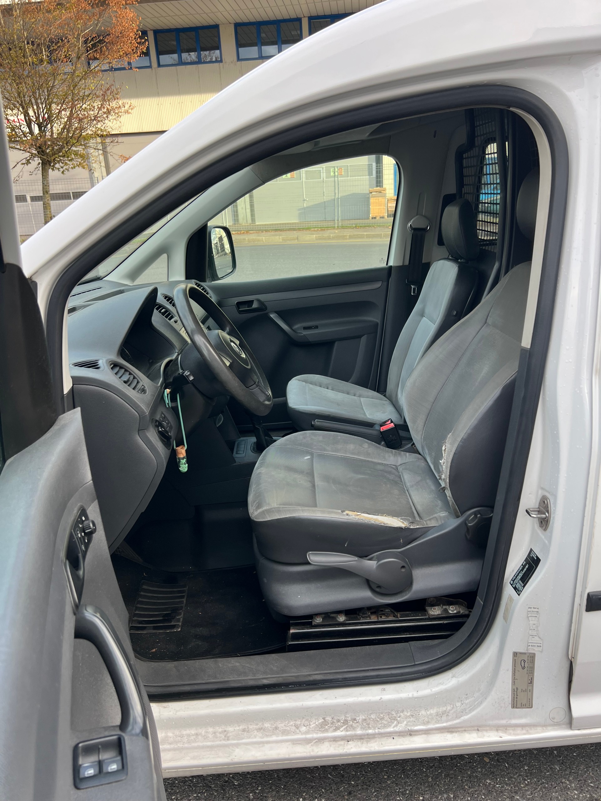 VW Caddy 2.0 EcoFuel-image-9