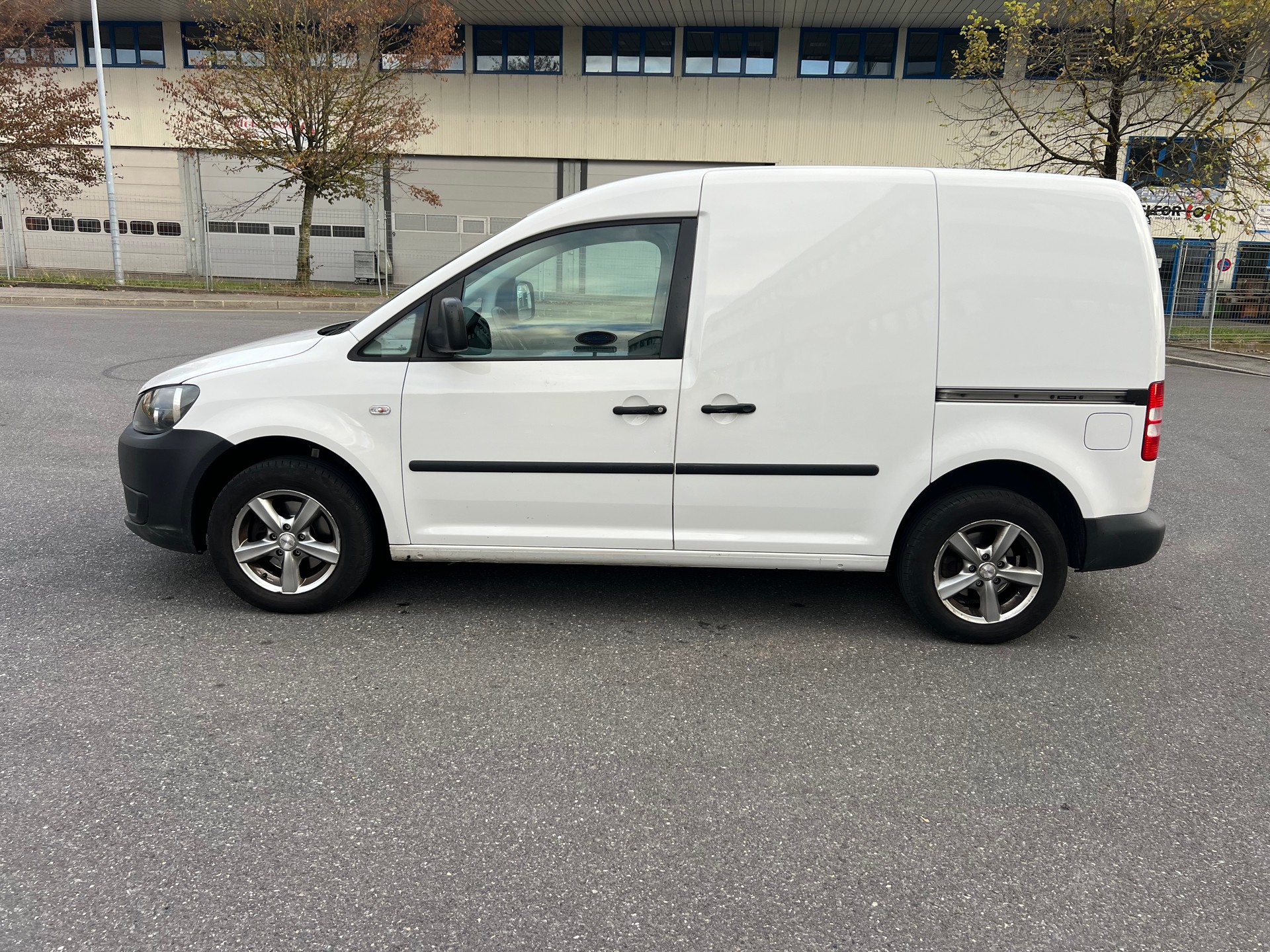 VW Caddy 2.0 EcoFuel-image-2