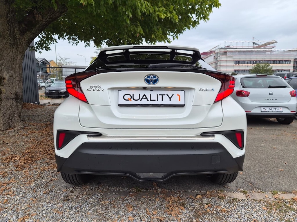 TOYOTA C-HR 1.8 HSD CVT Premium-image-4