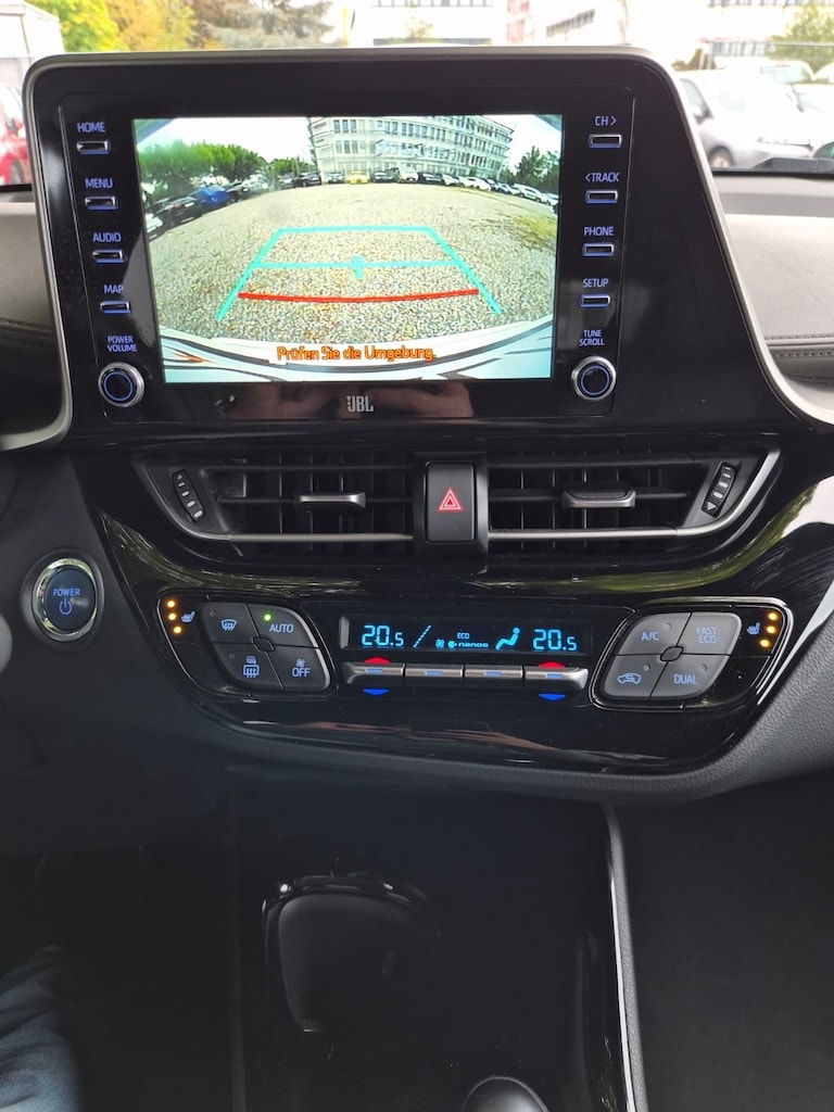 TOYOTA C-HR 1.8 HSD CVT Premium-image-12