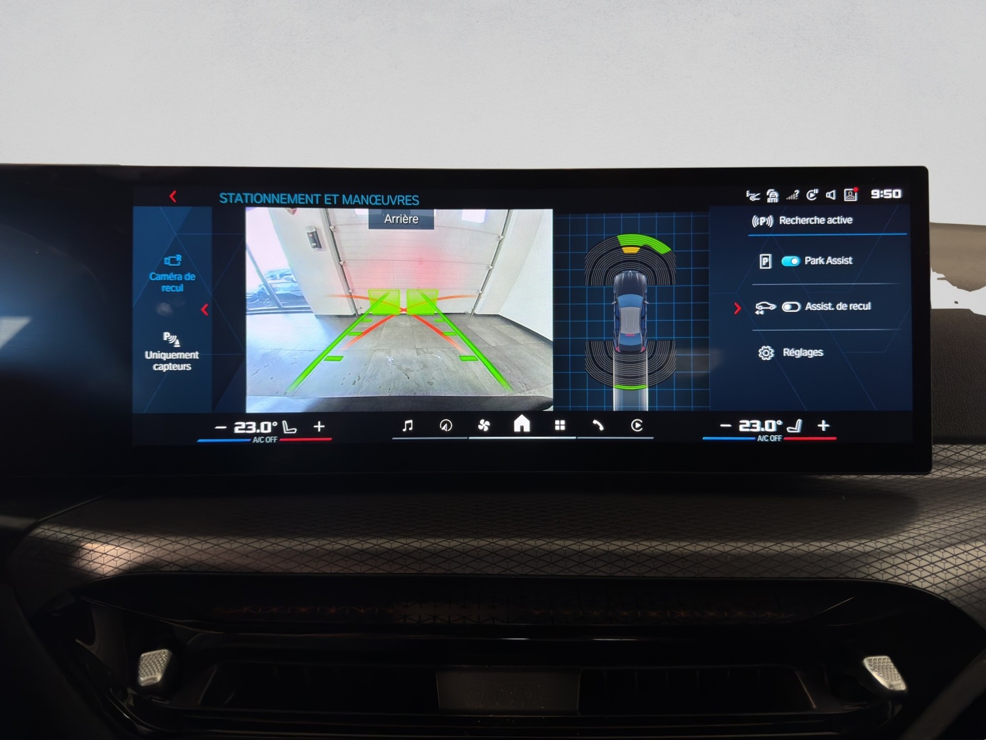 BMW M3 Competition M xDrive-image-17