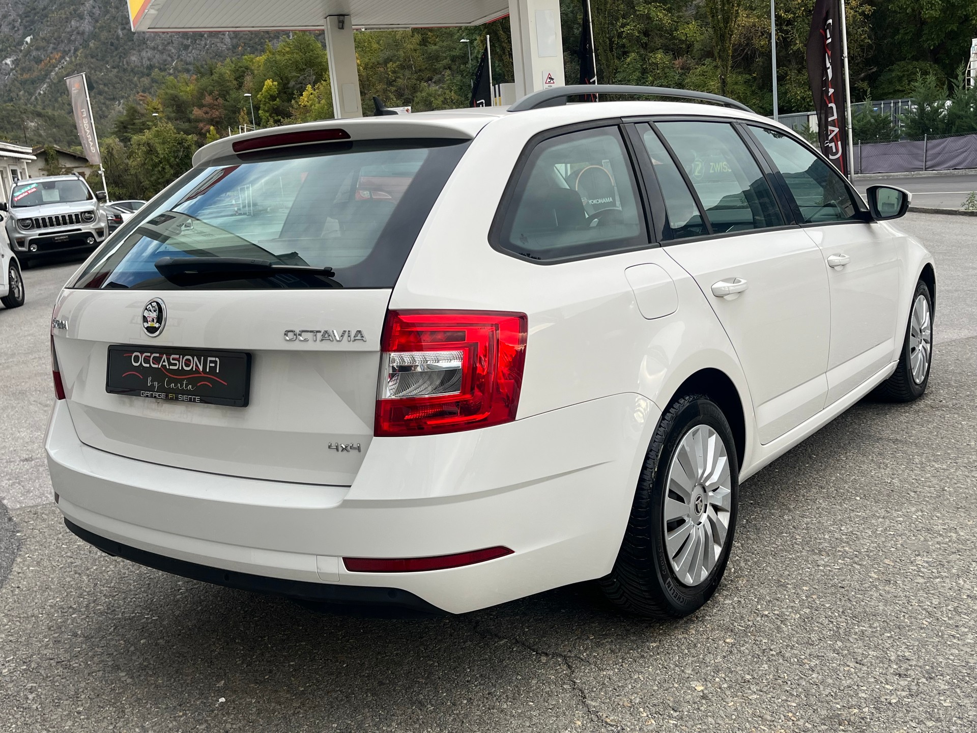 SKODA Octavia Combi 1.6 TDI Ambition 4x4-showroom-element-3
