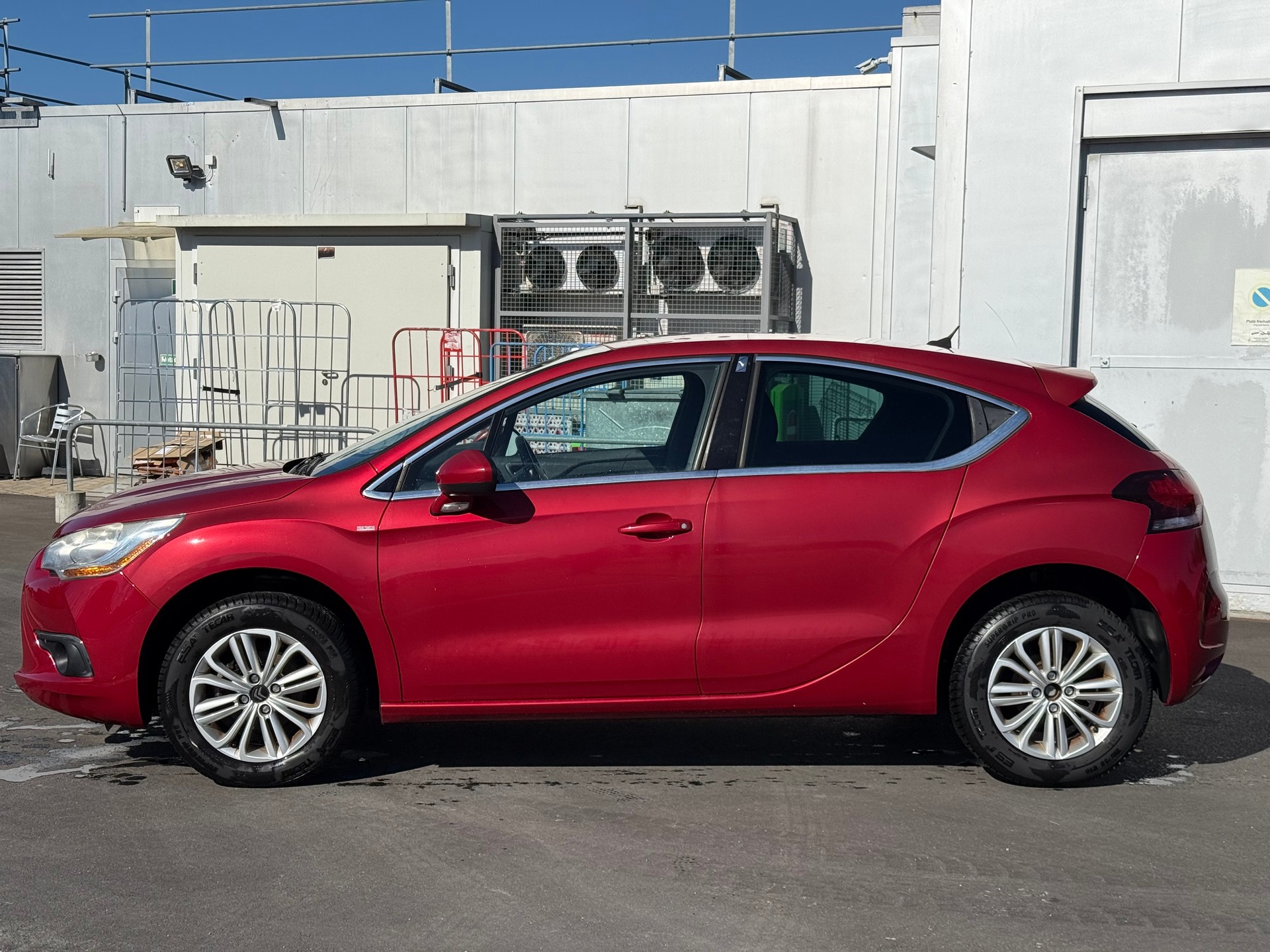 DS AUTOMOBILES DS4 1.6 VTi Chic-image-3