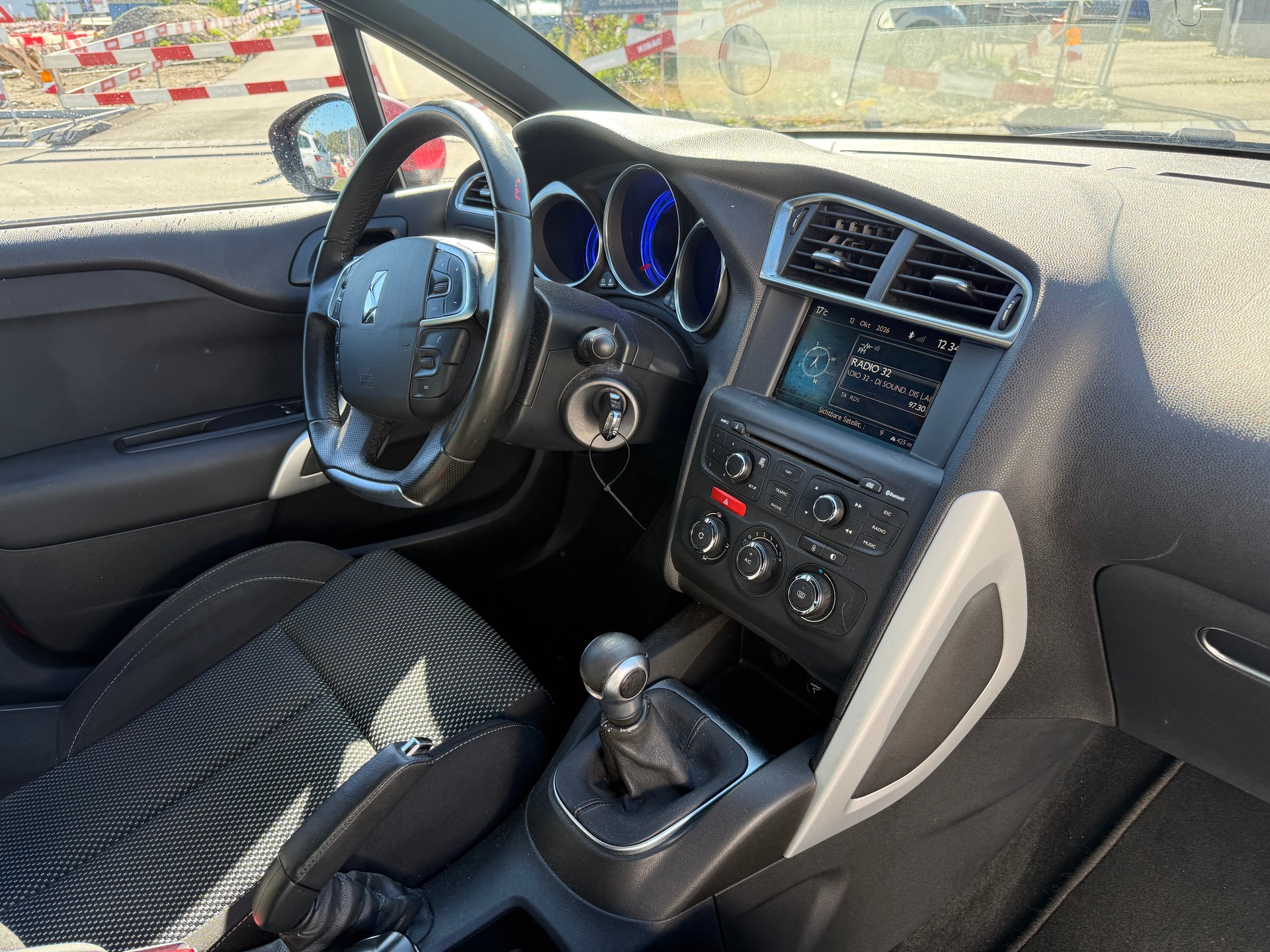 DS AUTOMOBILES DS4 1.6 VTi Chic-image-10