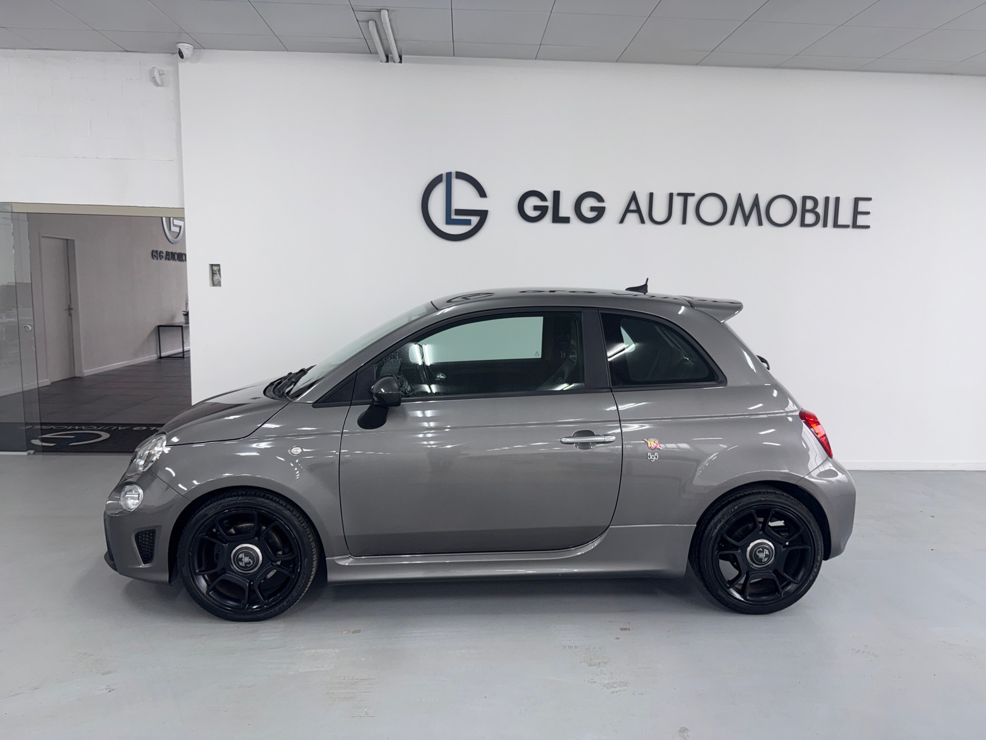 FIAT 595 1.4 16V Turbo Abarth Pista-image-1