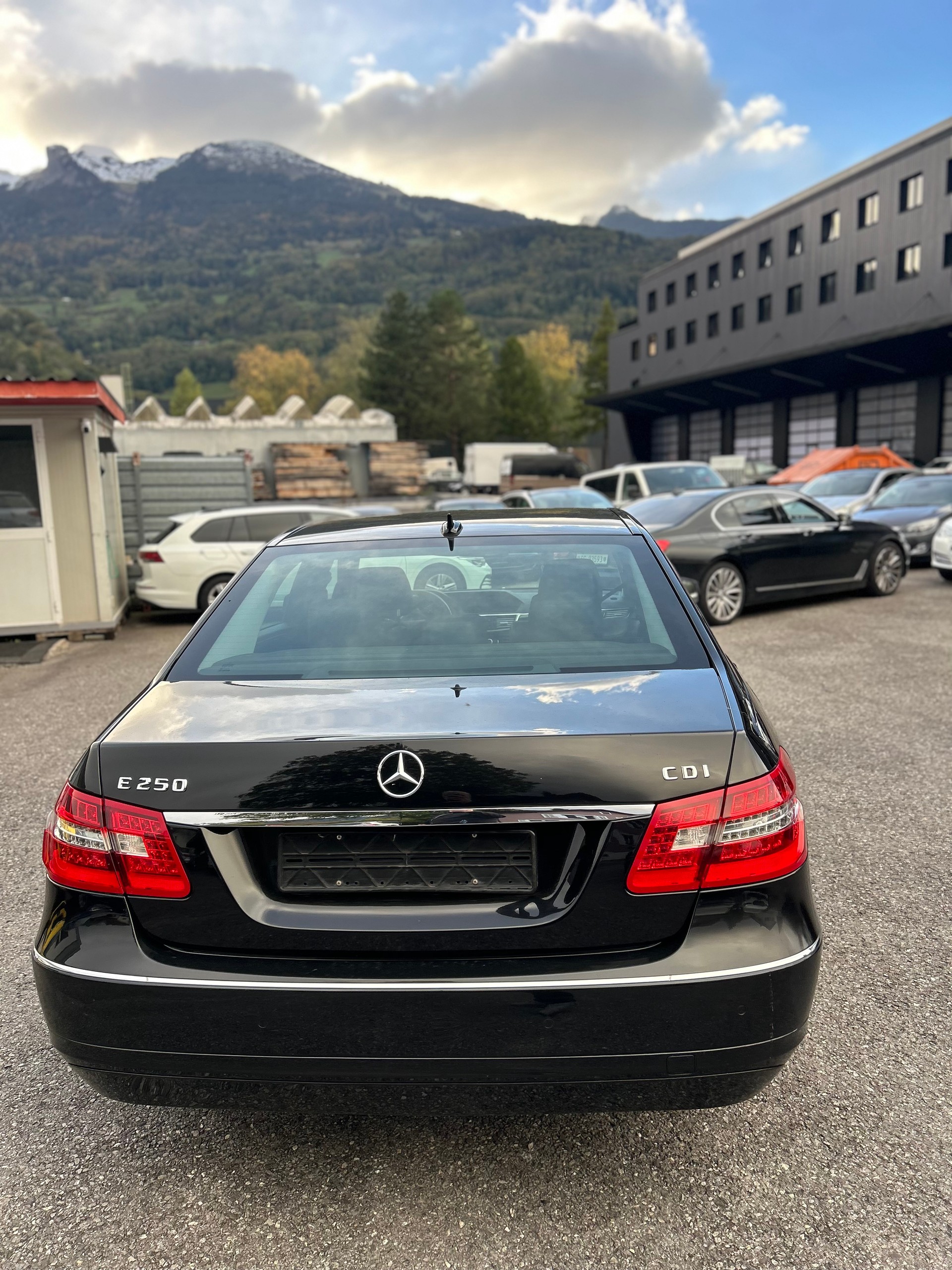 MERCEDES-BENZ E 250 CDI BlueEfficiency 7G-Tronic-image-6
