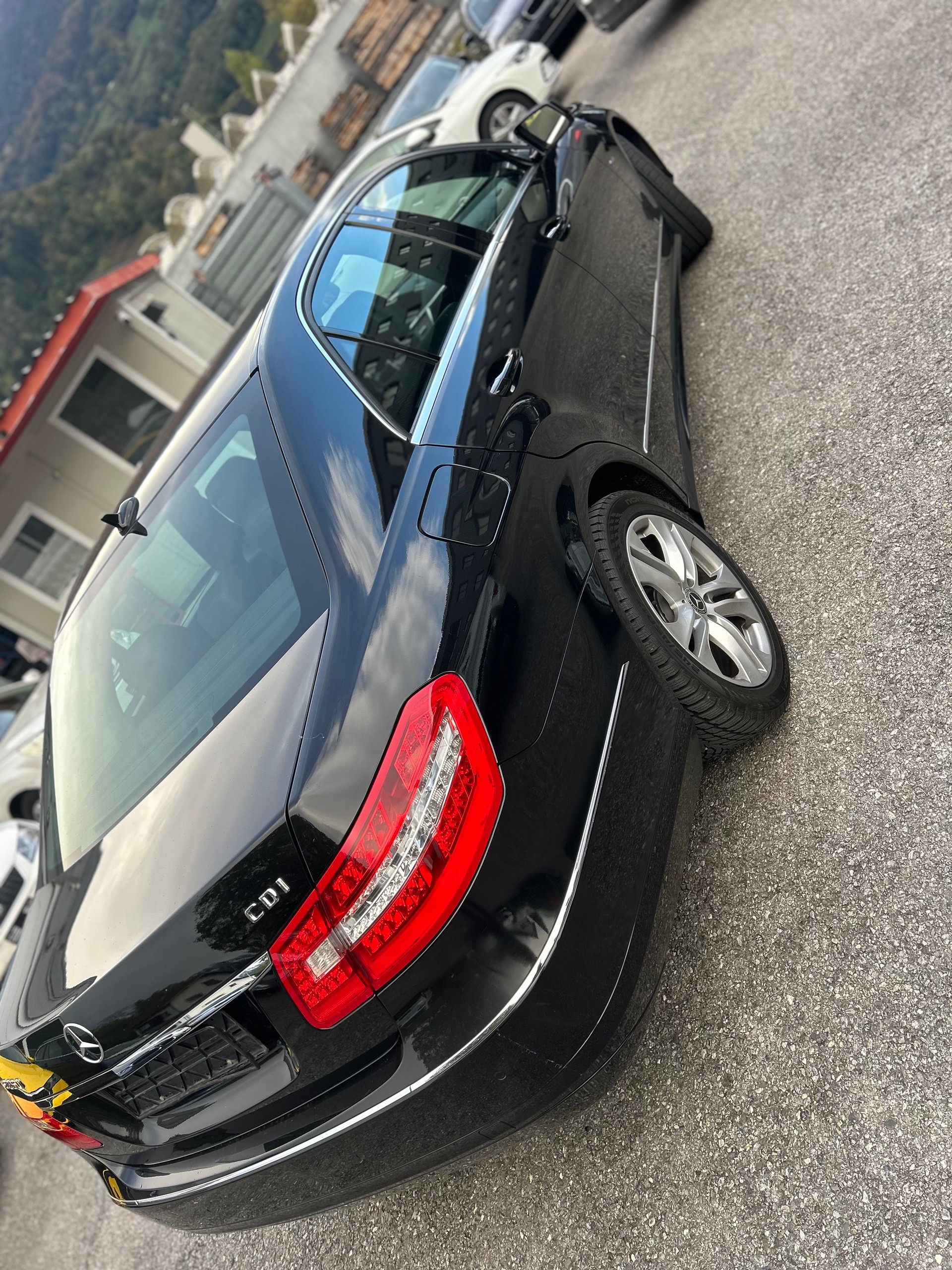 MERCEDES-BENZ E 250 CDI BlueEfficiency 7G-Tronic-image-9