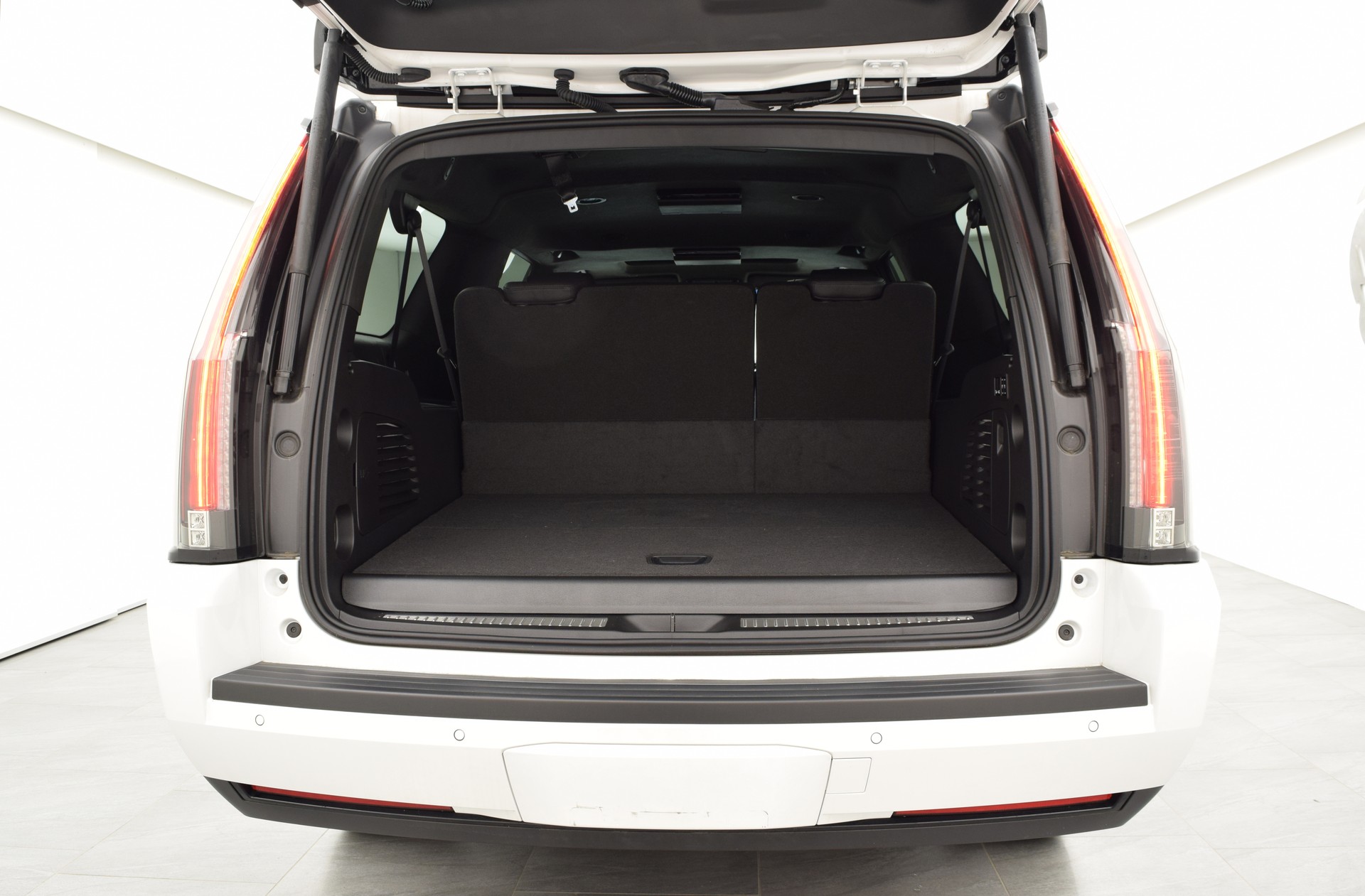 CADILLAC Escalade 6.2 ESV Platinum-image-6