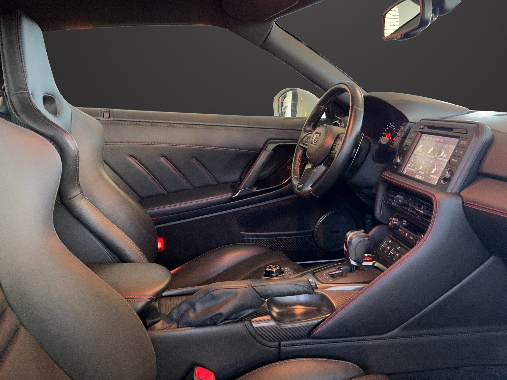 NISSAN GT-R 3.8 V6 Biturbo NISMO - Track Edition-image-12