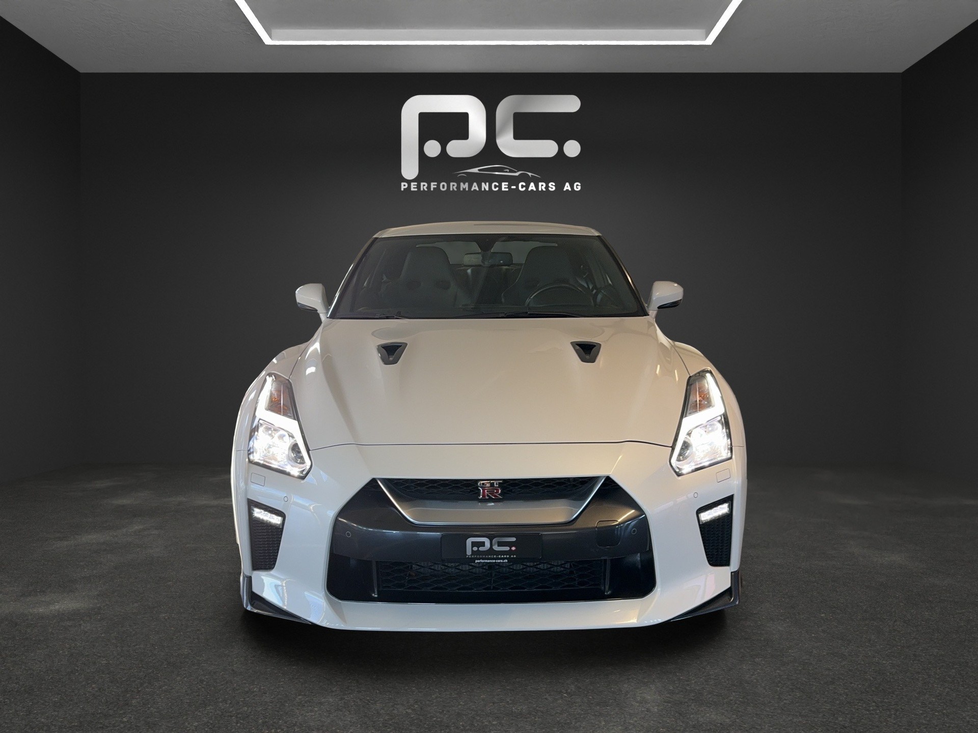 NISSAN GT-R 3.8 V6 Biturbo NISMO - Track Edition-image-1