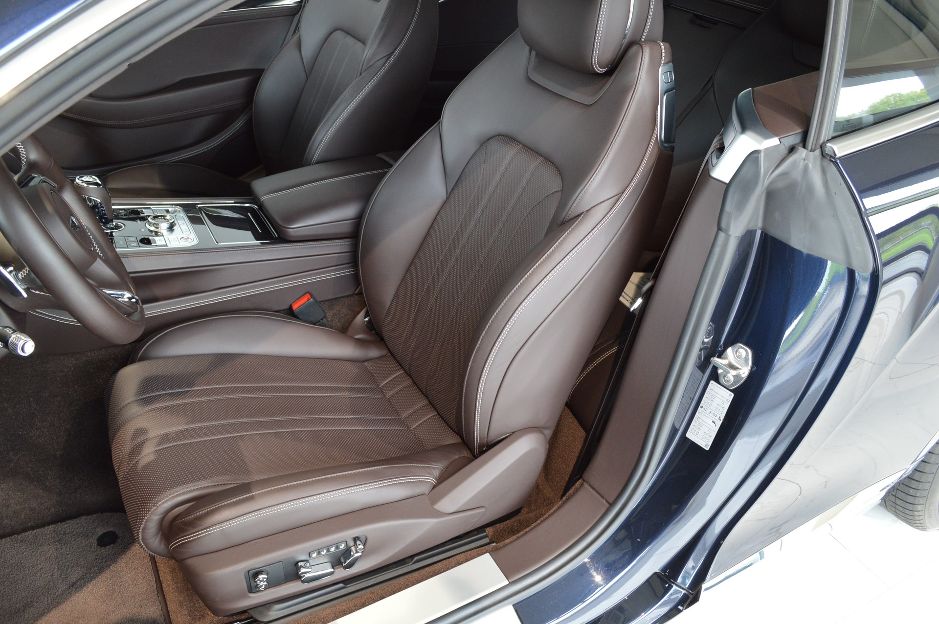 BENTLEY Continental GT 6.0 W12-image-5