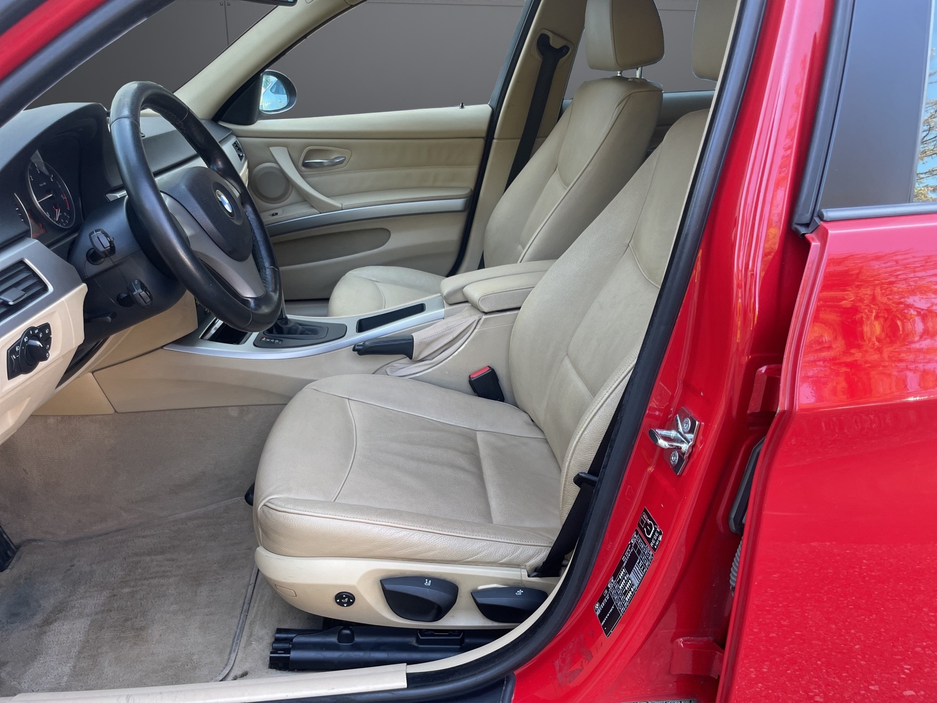 BMW 320d Touring more4you-image-4