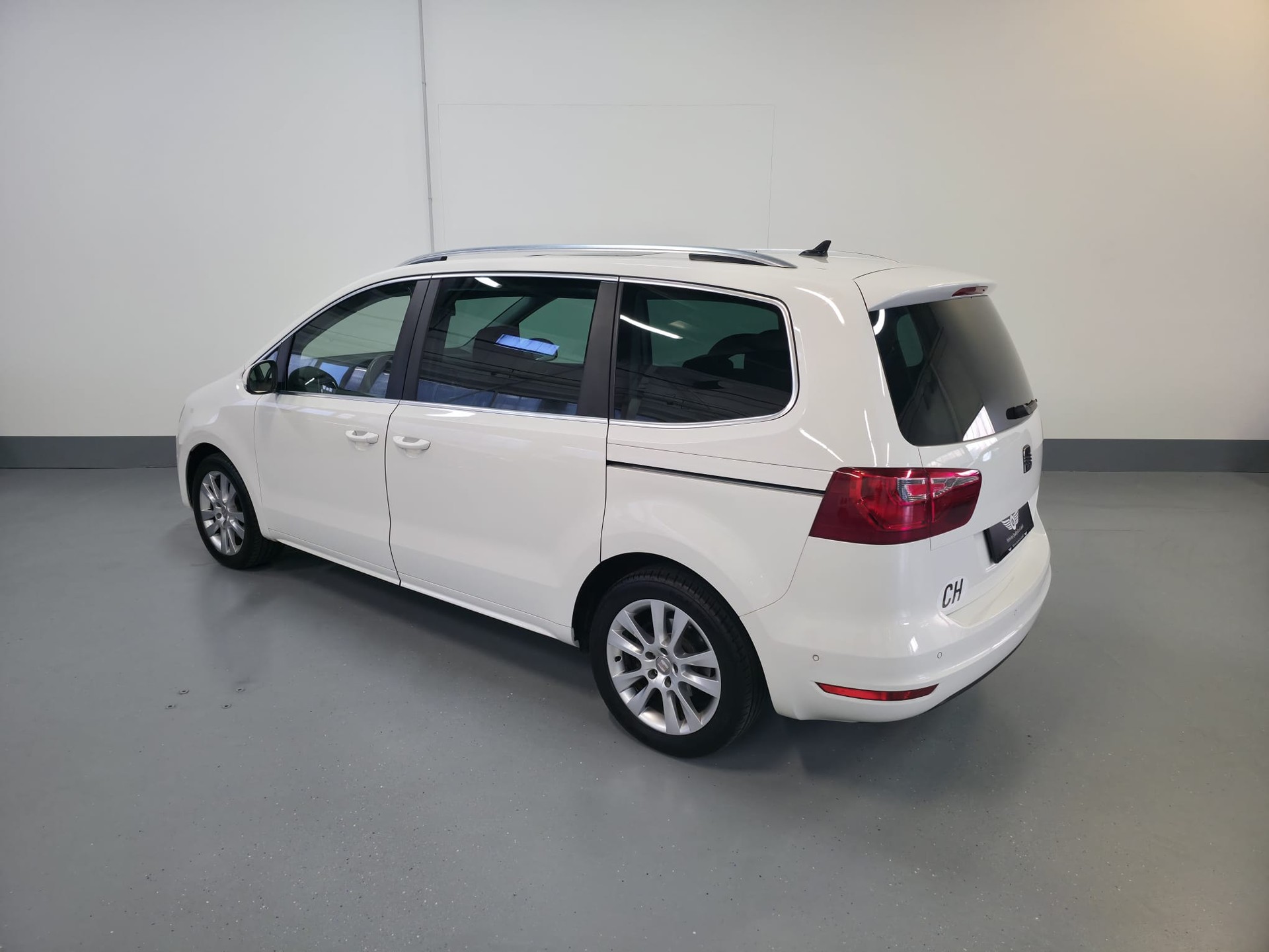 SEAT Alhambra 2.0 TDI Style Eco DSG-image-12