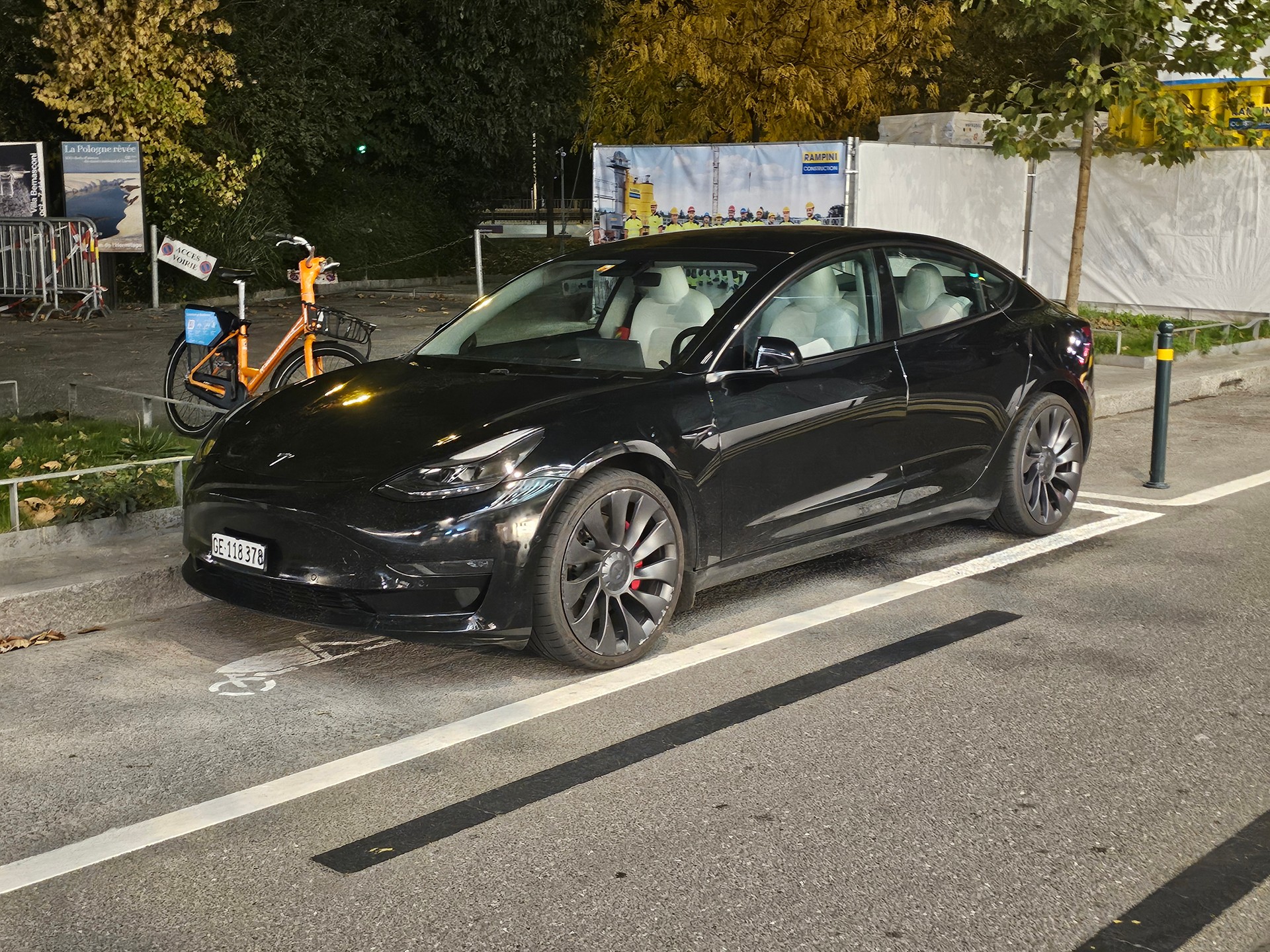 TESLA Model 3 Performance Dual Motor AWD-image-3