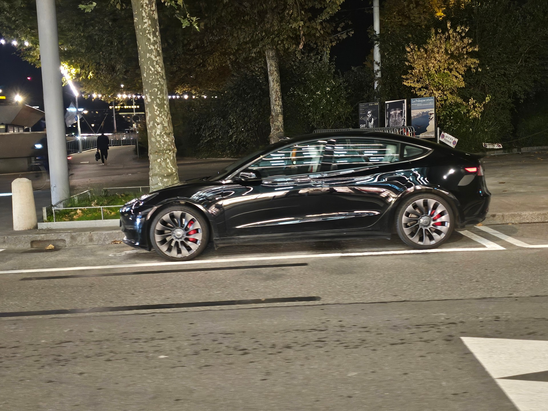 TESLA Model 3 Performance Dual Motor AWD-image-1