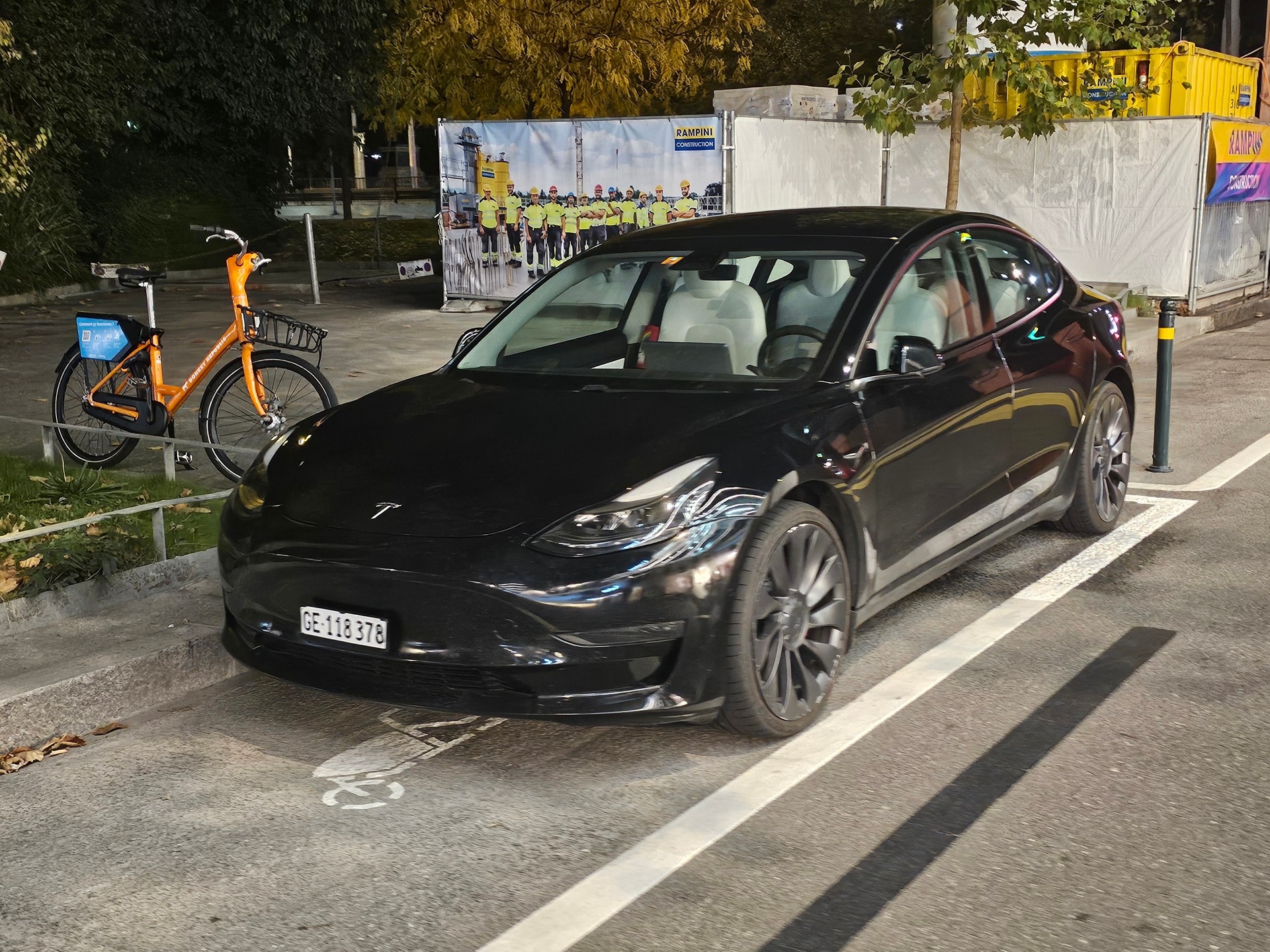 TESLA Model 3 Performance Dual Motor AWD-image-4