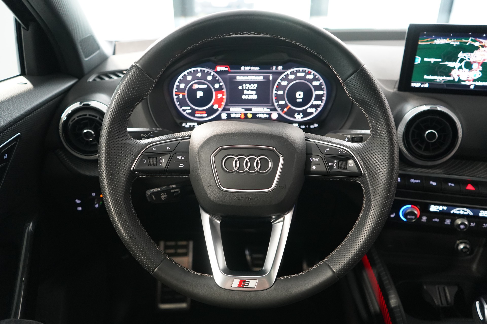 AUDI SQ2 TFSI quattro / CH - Fahrzeug-image-8