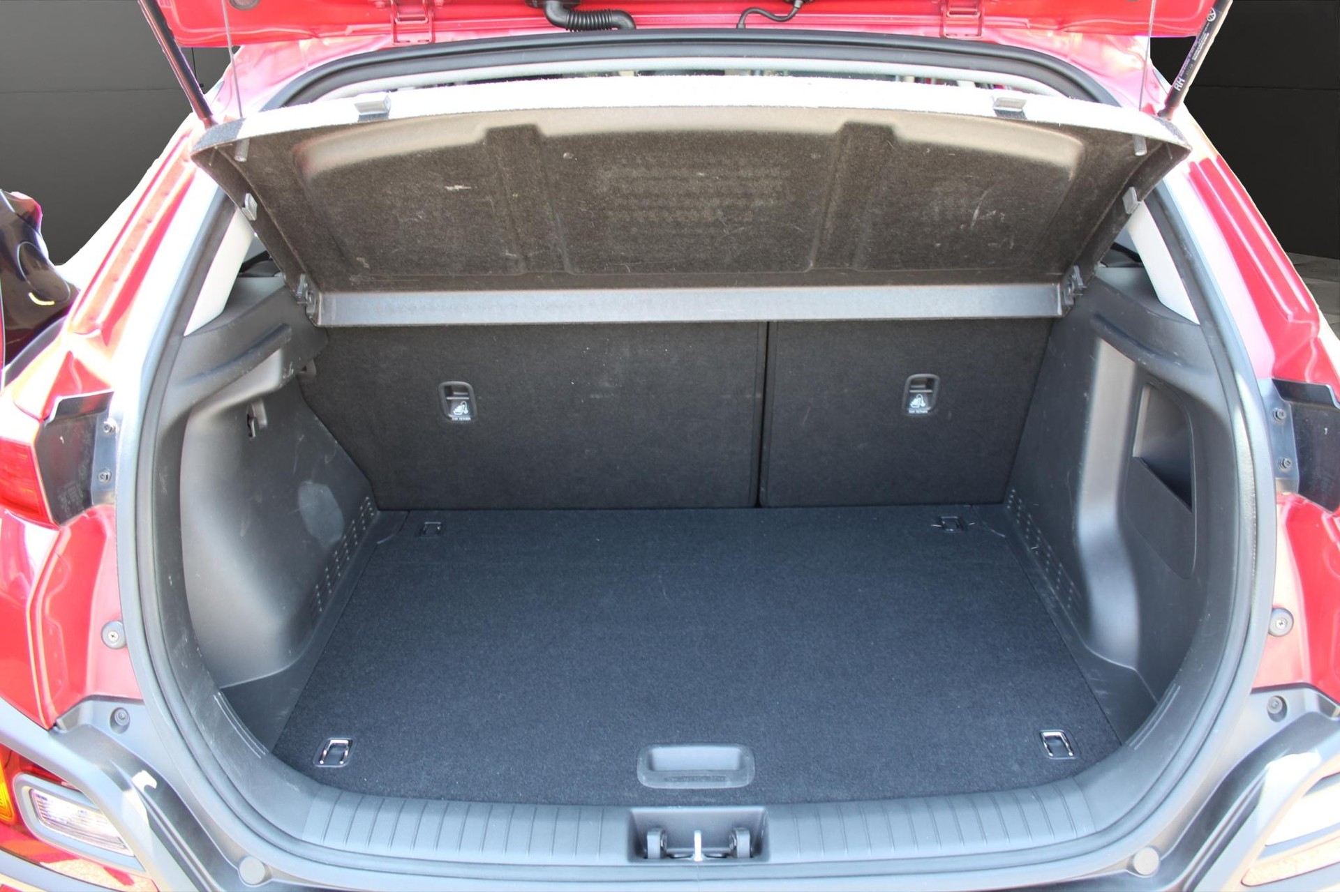 HYUNDAI Kona 1.6 GDi Hybrid Amplia-image-11