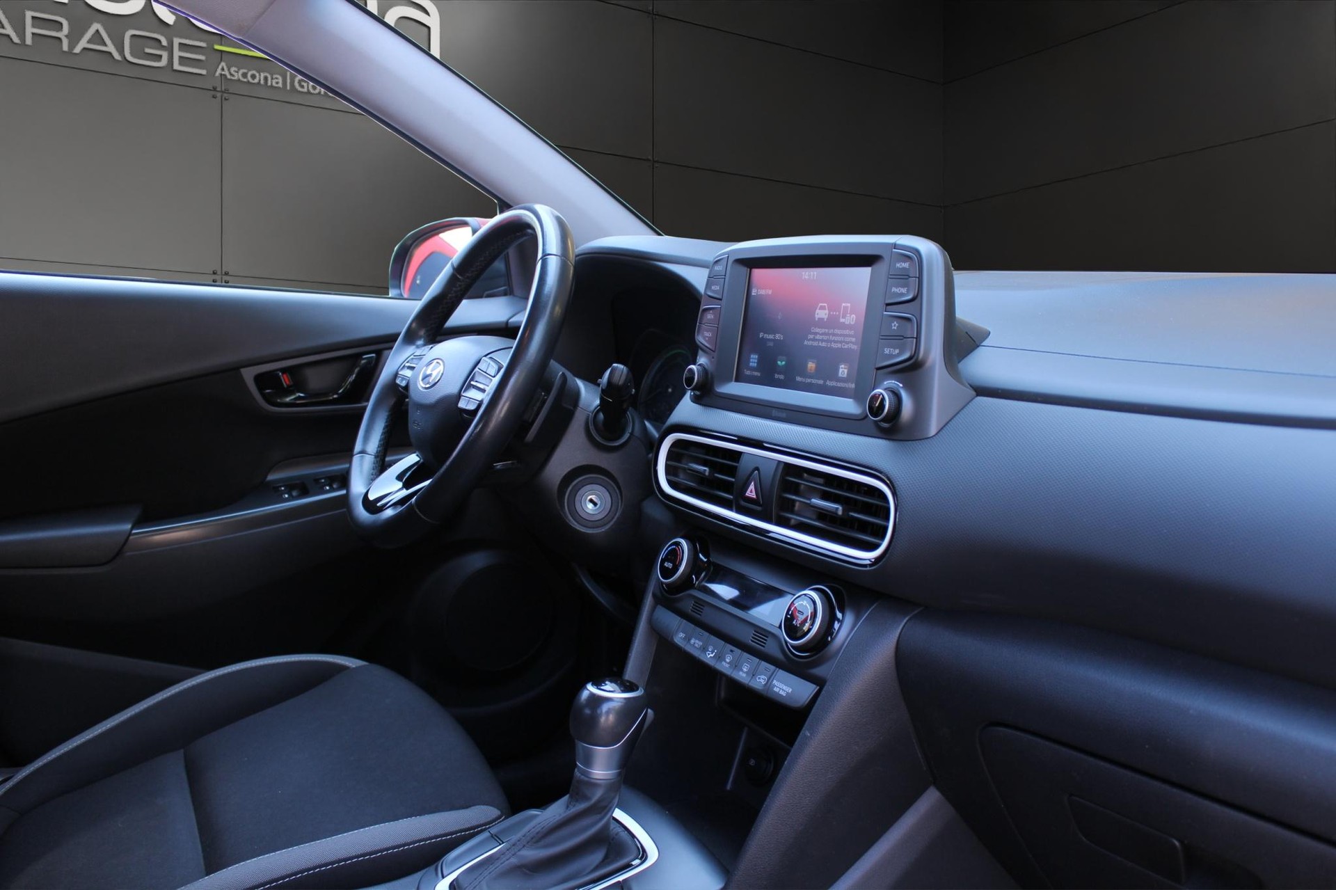 HYUNDAI Kona 1.6 GDi Hybrid Amplia-image-9