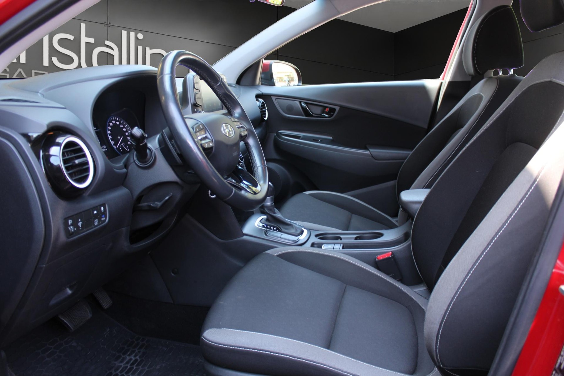 HYUNDAI Kona 1.6 GDi Hybrid Amplia-image-6