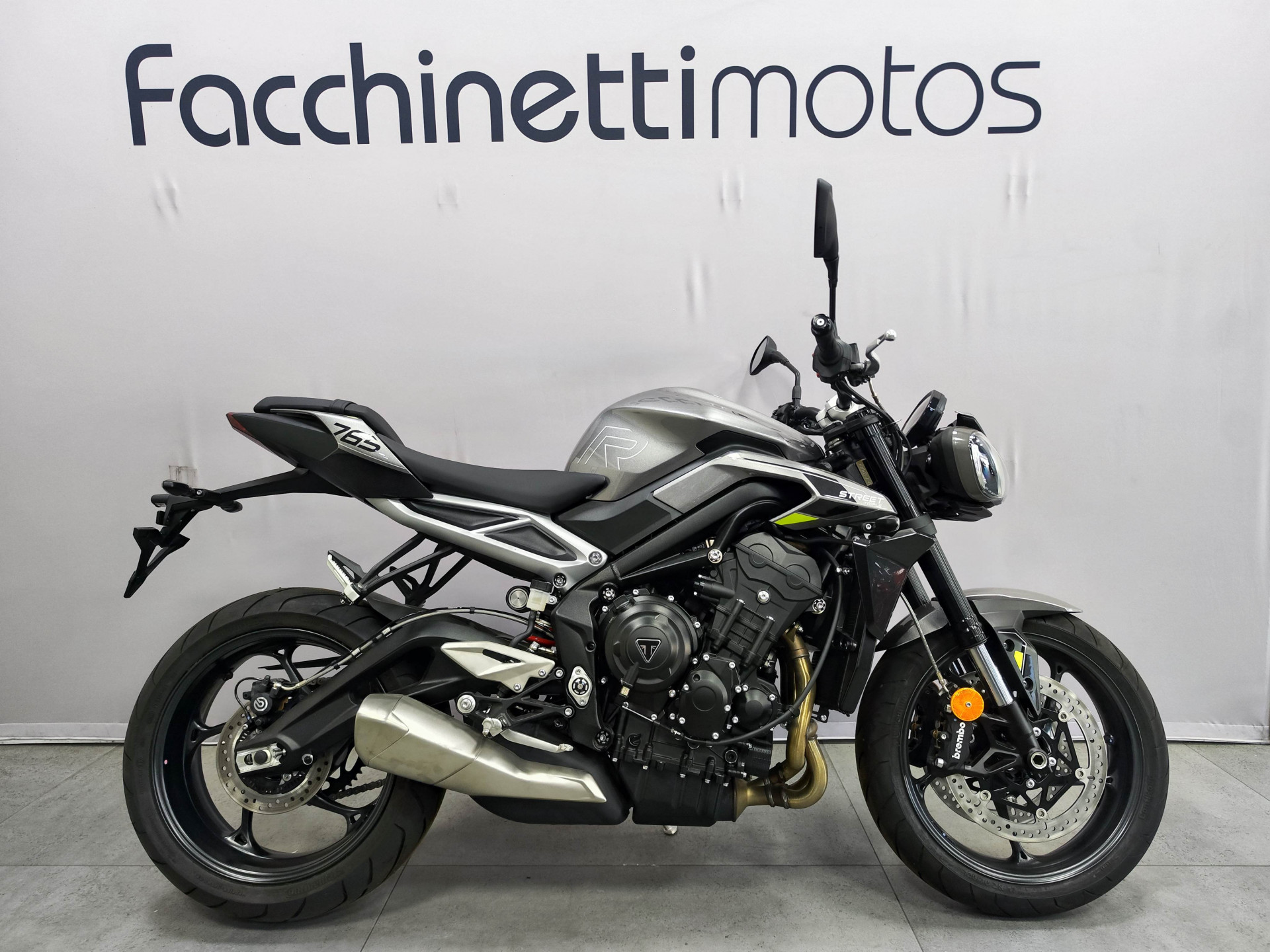 TRIUMPH Street Triple 765 R
