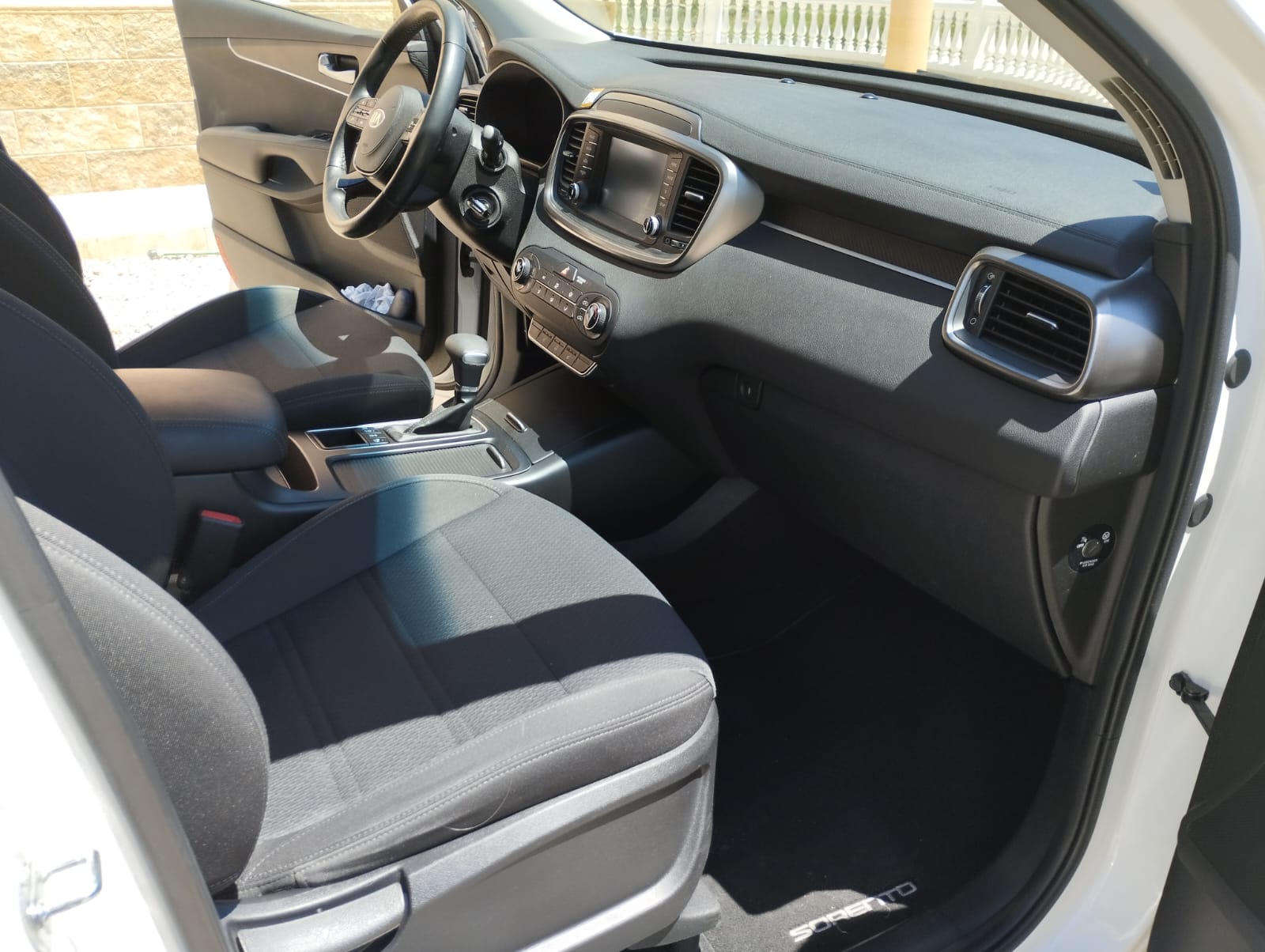 KIA Sorento 2.2 CRDI LX 5P. Automatic-image-6