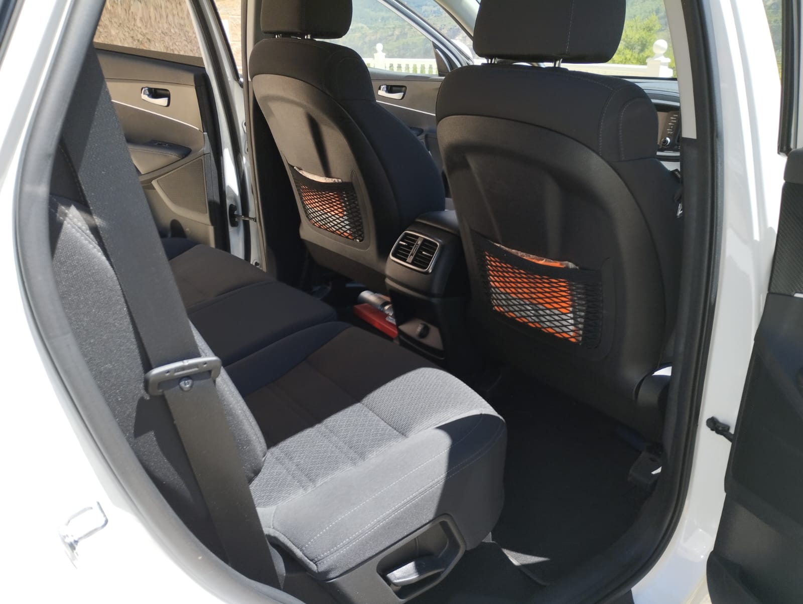 KIA Sorento 2.2 CRDI LX 5P. Automatic-image-4