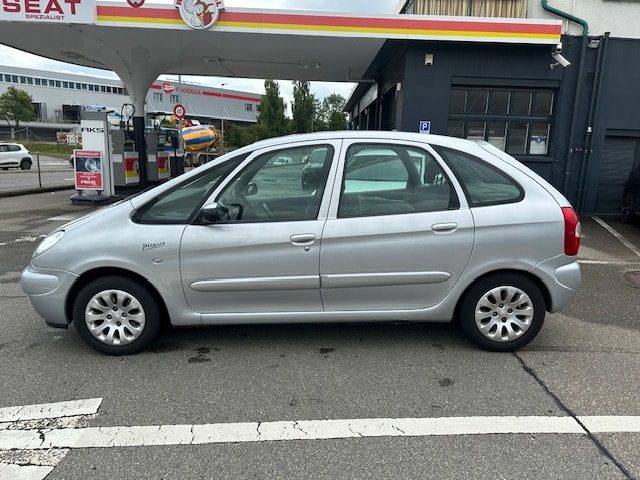 CITROEN Xsara Picasso 2.0i 16V Exclusive Automatic-image-4