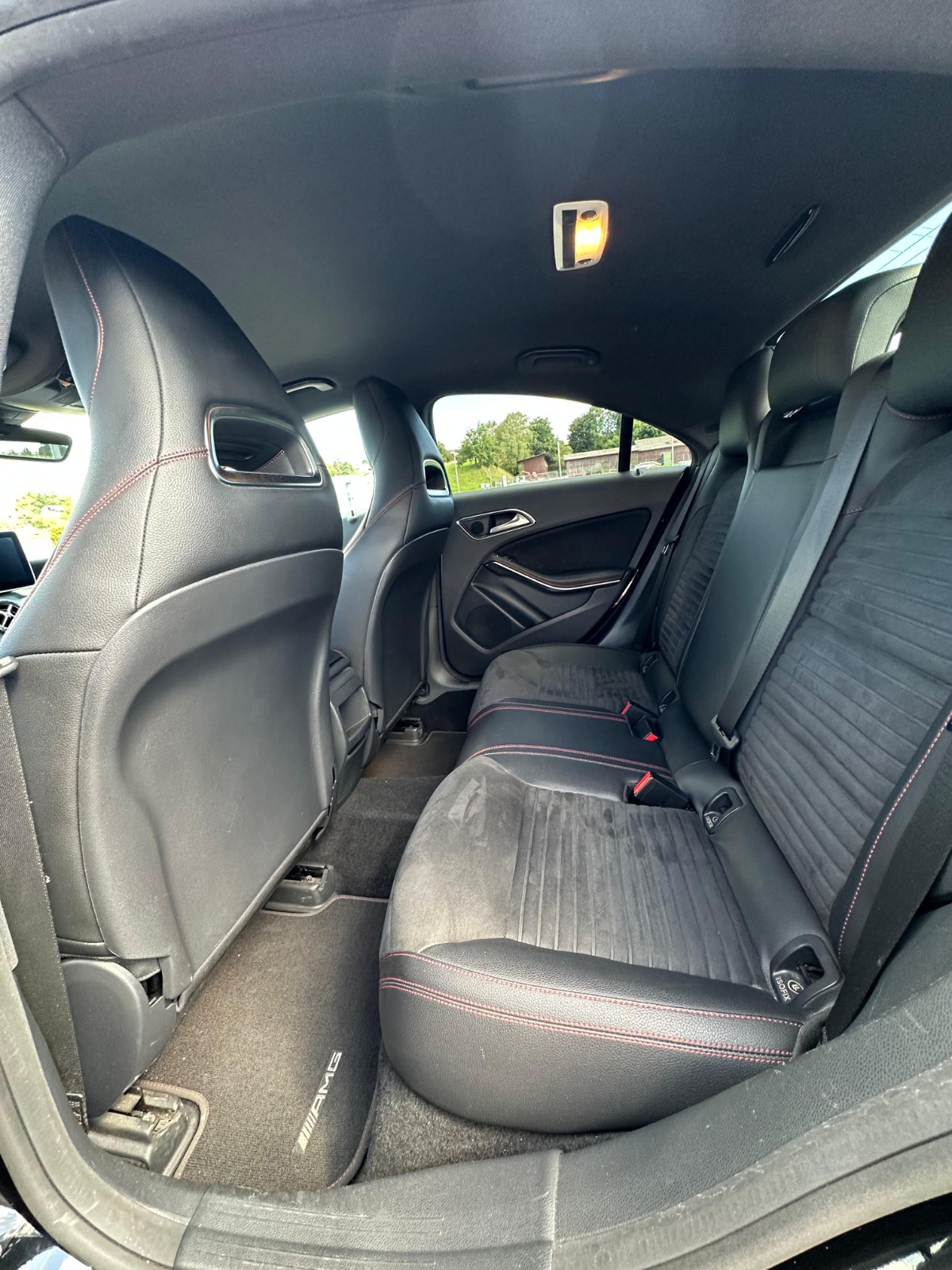 MERCEDES-BENZ CLA 200 AMG Line 7G-DCT-image-7