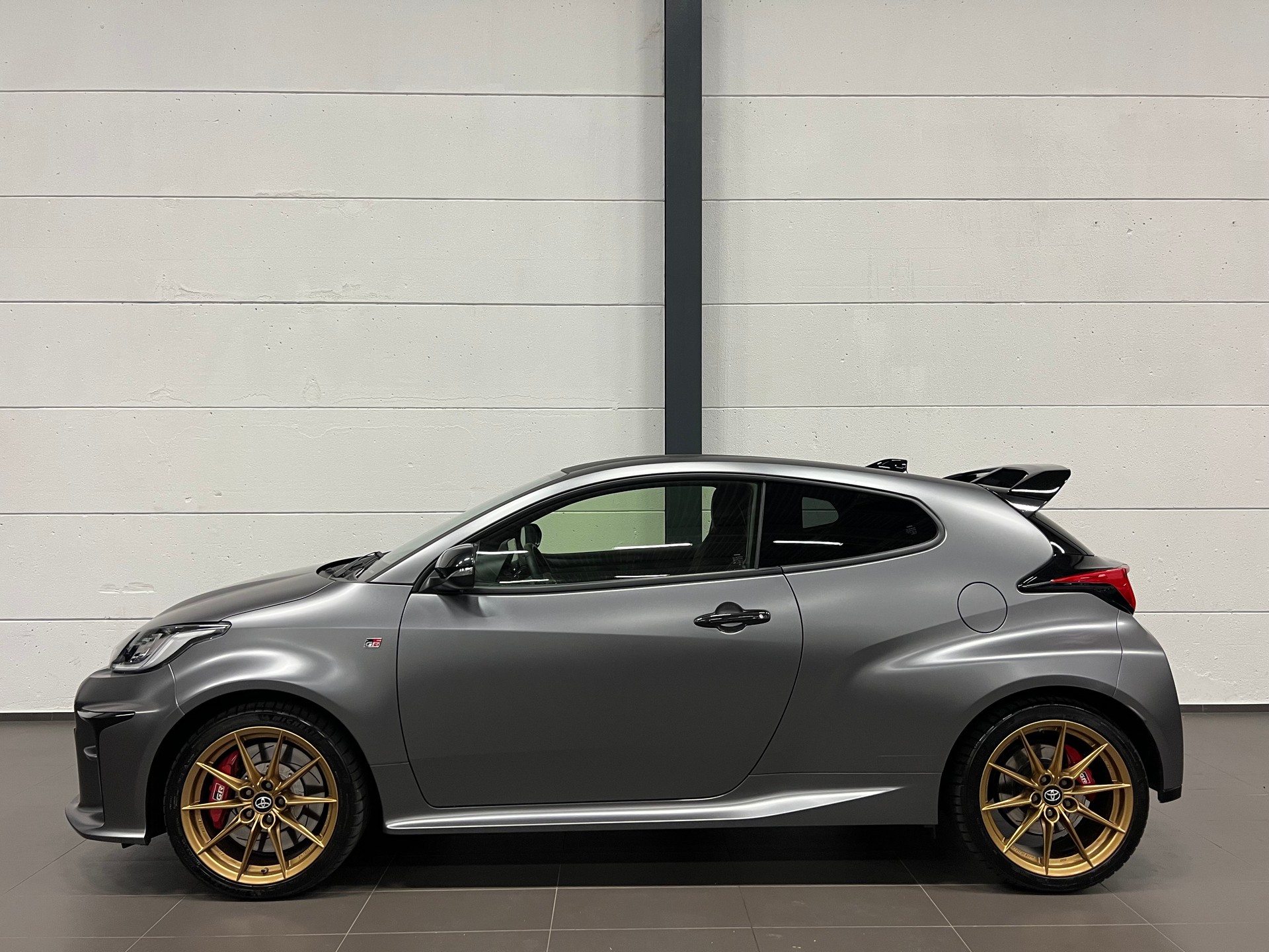 TOYOTA Yaris 1.6 GR Sport-image-8