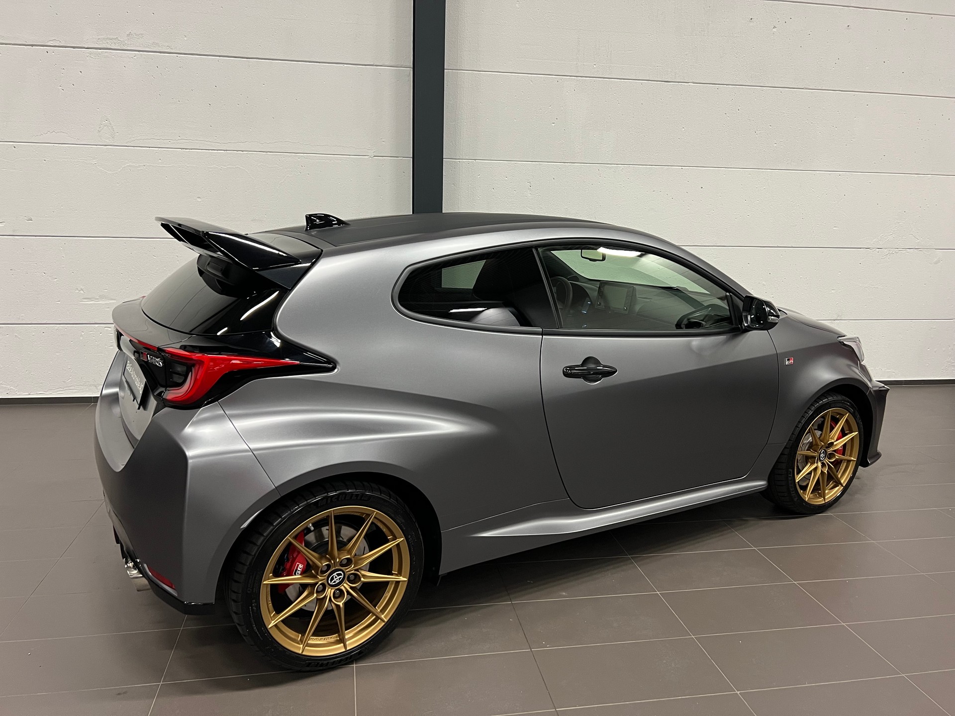 TOYOTA Yaris 1.6 GR Sport-image-12