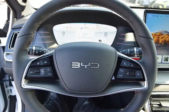 BYD Tang Flagship 4 x 4 / 7-Sitzer-image-17