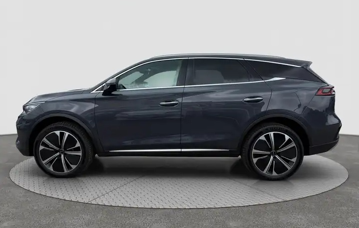 BYD Tang Flagship 4 x 4 / 7-Sitzer-image-26