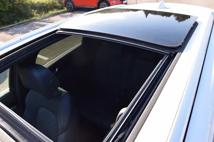 BYD Tang Flagship 4 x 4 / 7-Sitzer-showroom-element-2