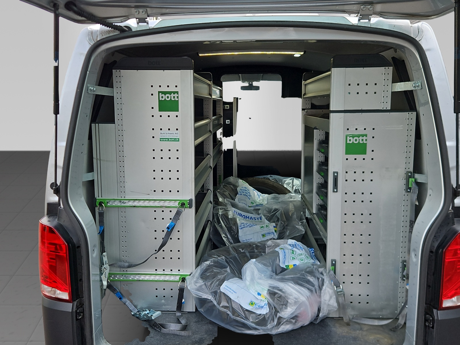 VW T6.1 2.0 TDI 4Motion-image-7