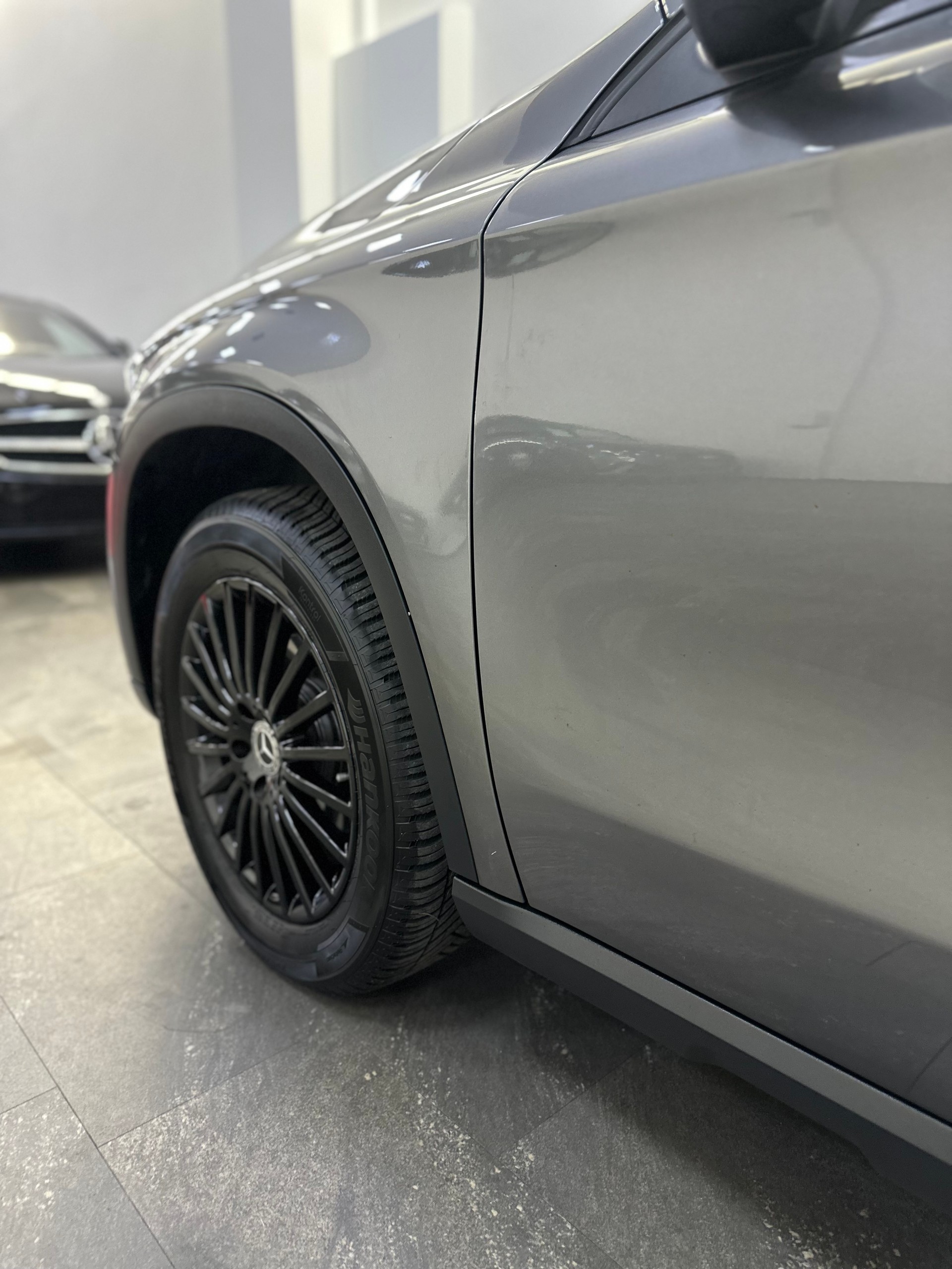 MERCEDES-BENZ GLA 180 d 7G-DCT-image-4