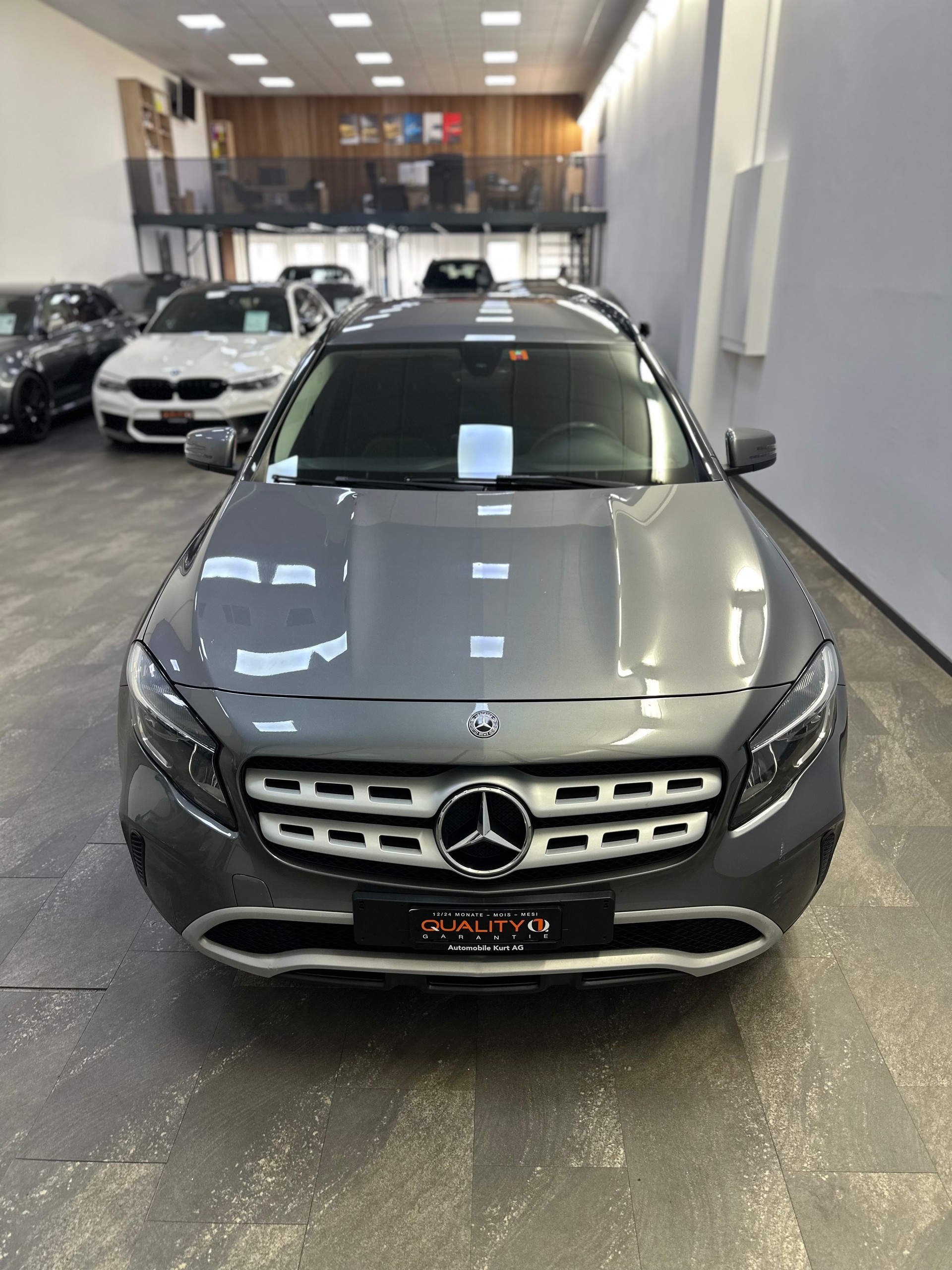 MERCEDES-BENZ GLA 180 d 7G-DCT-image-10