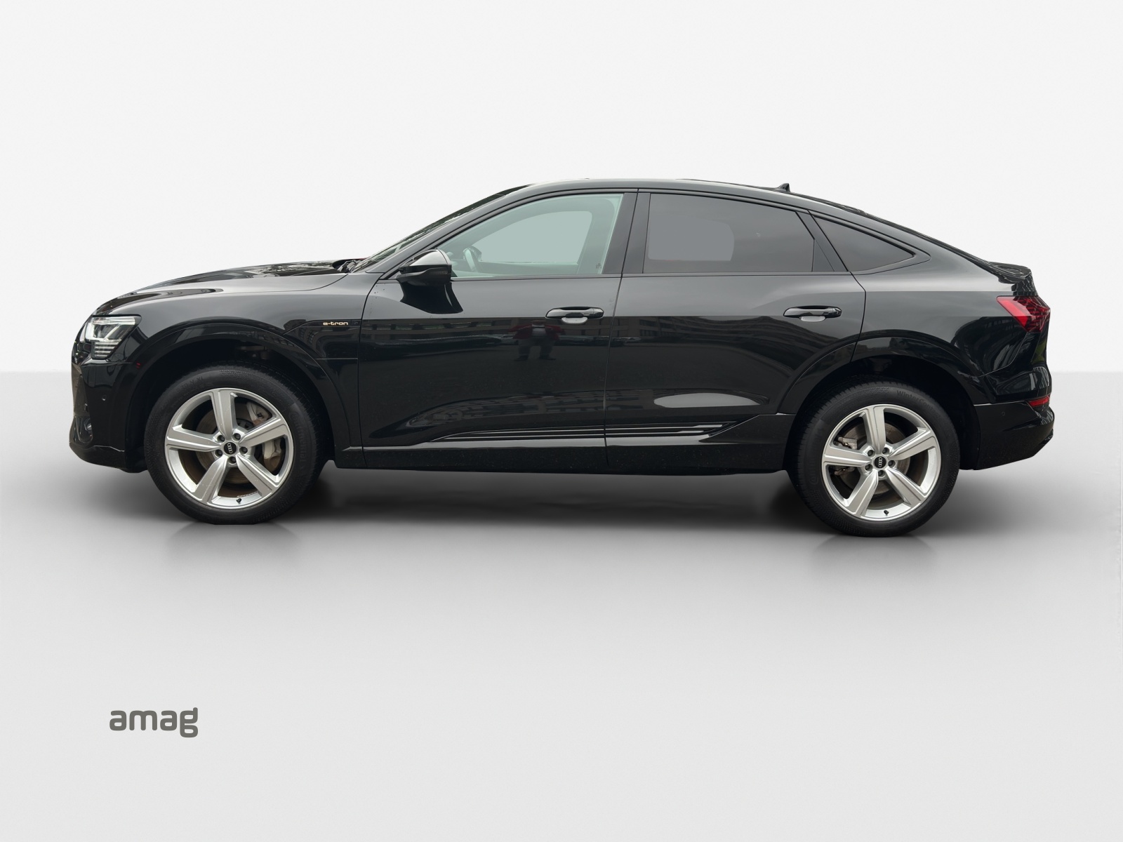 AUDI e-tron 55 Sportback S Line quattro-image-1
