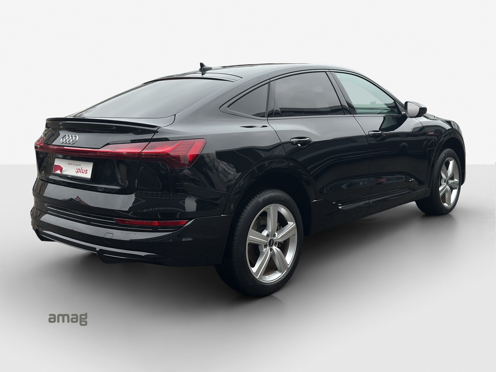 AUDI e-tron 55 Sportback S Line quattro-image-5