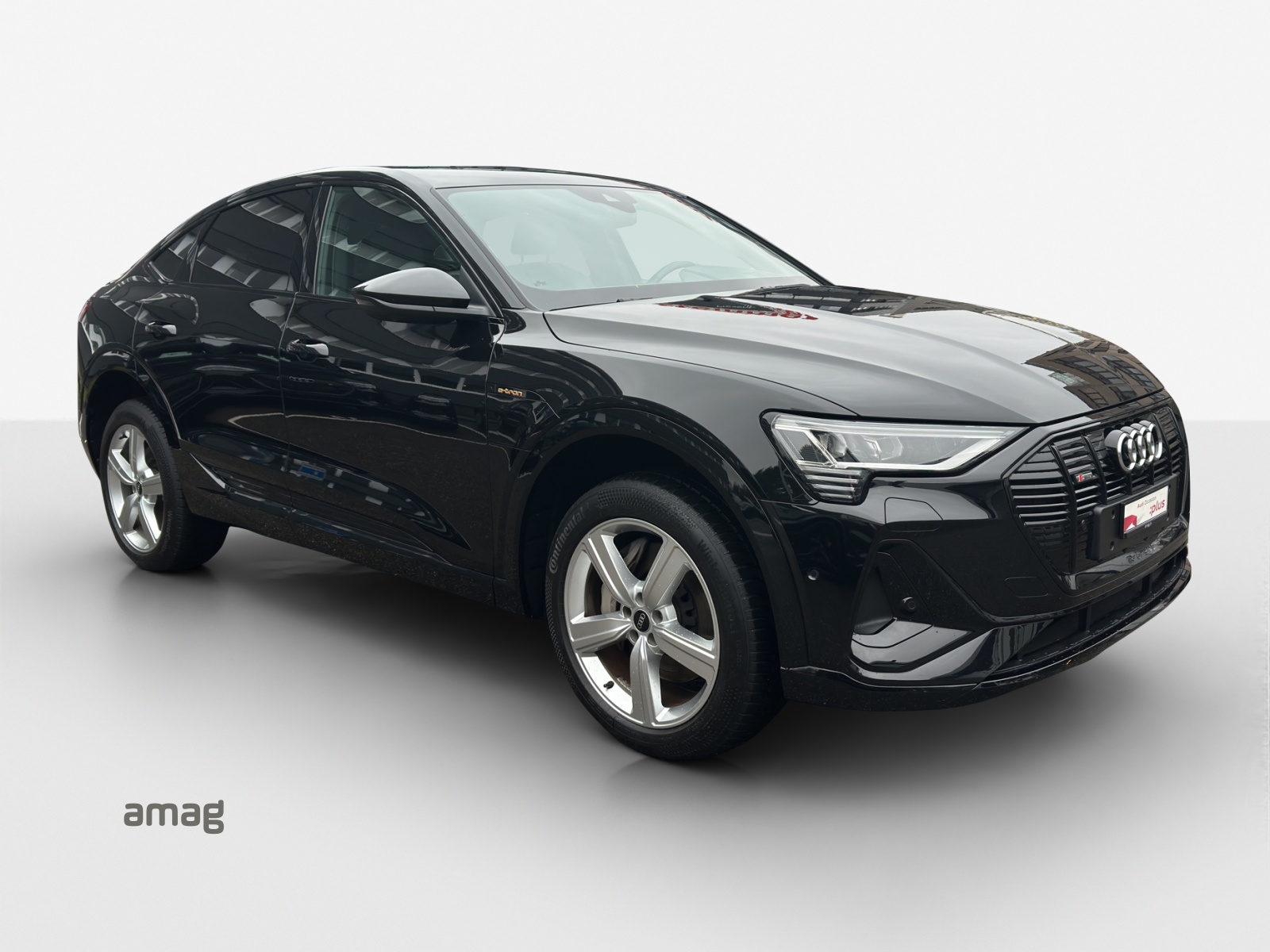 AUDI e-tron 55 Sportback S Line quattro-image-6
