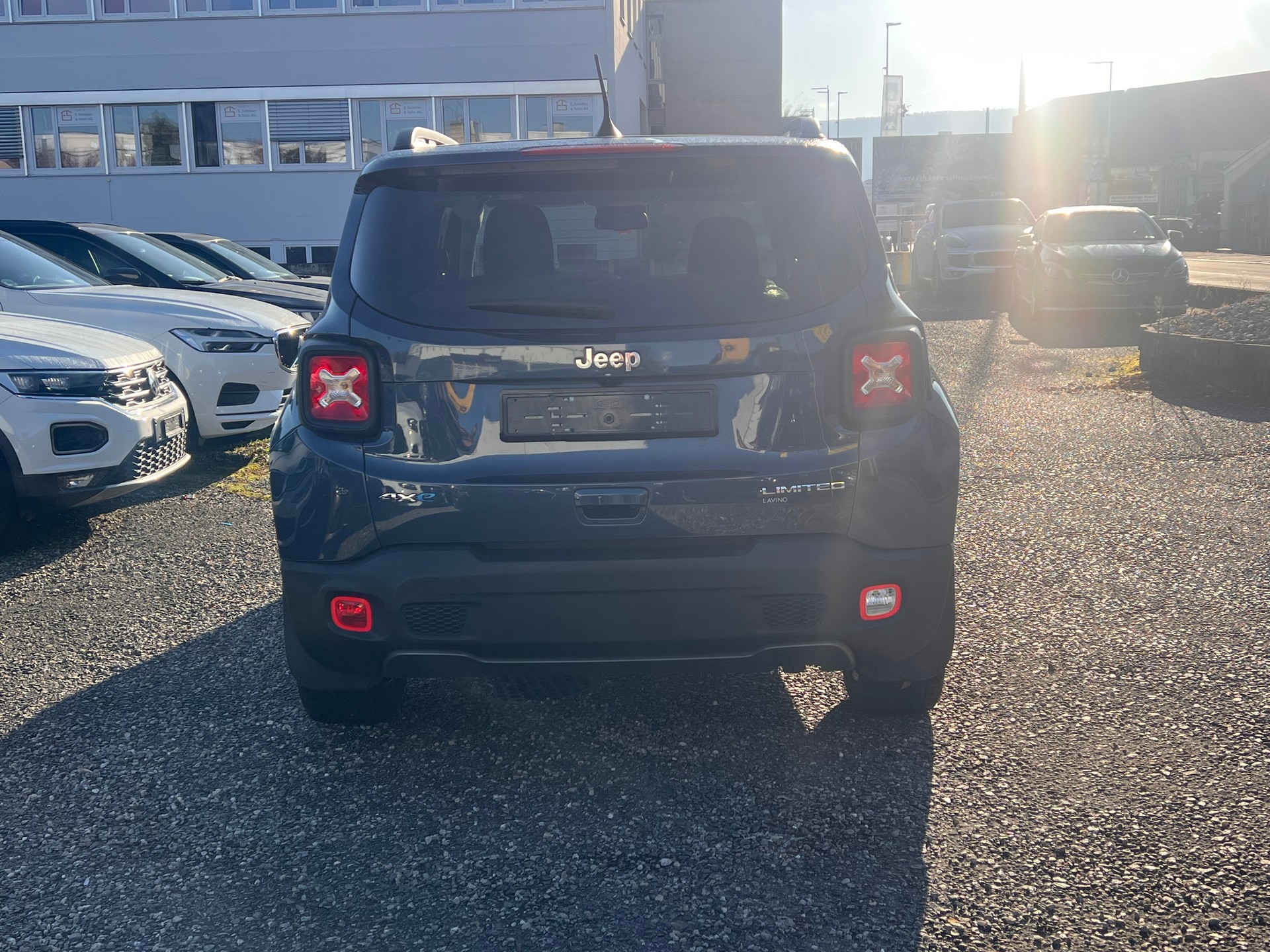JEEP Renegade 1.3 T PHEV Limited Plus Sky AWD-image-3